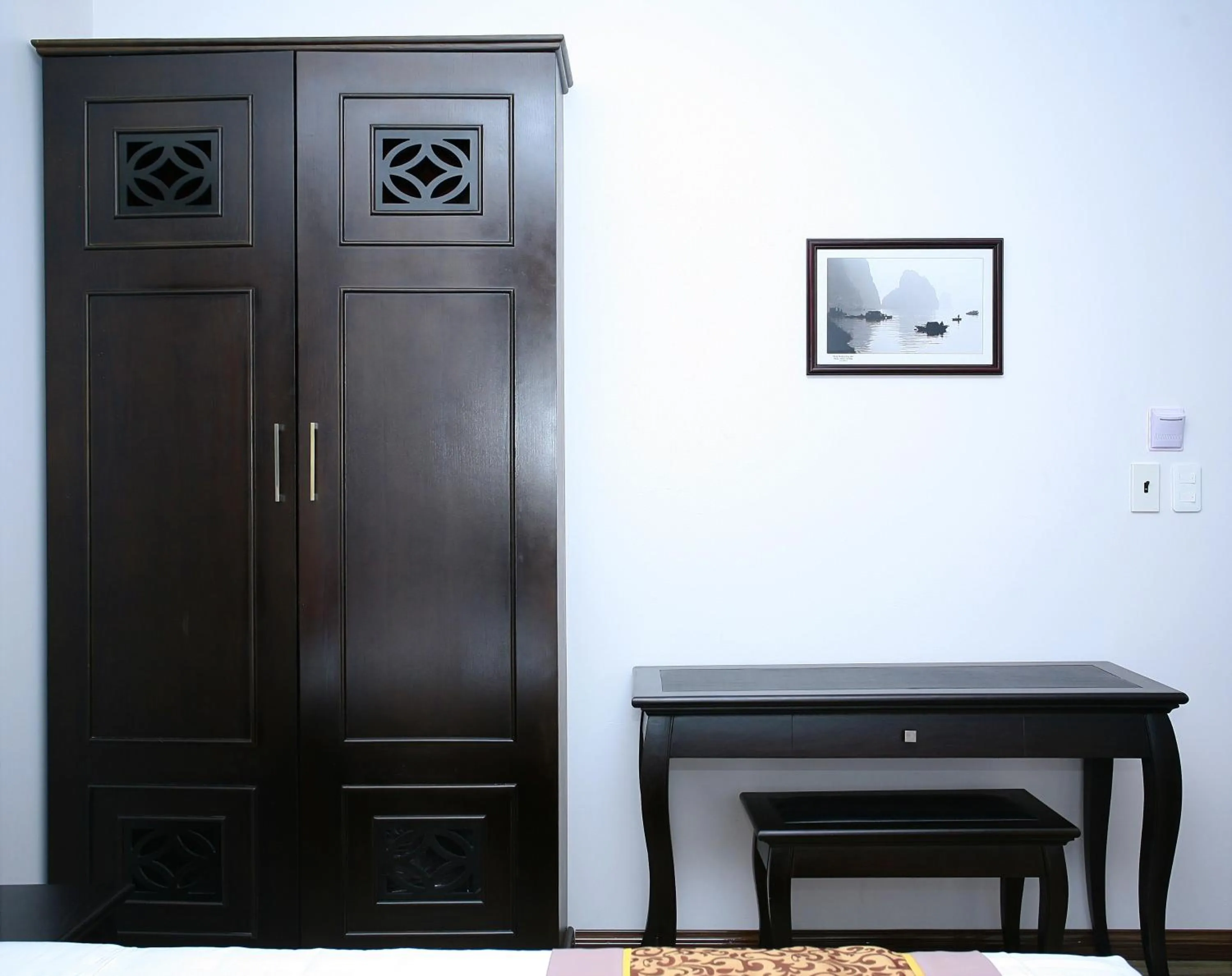 Area and facilities in Ha Long Park Hotel