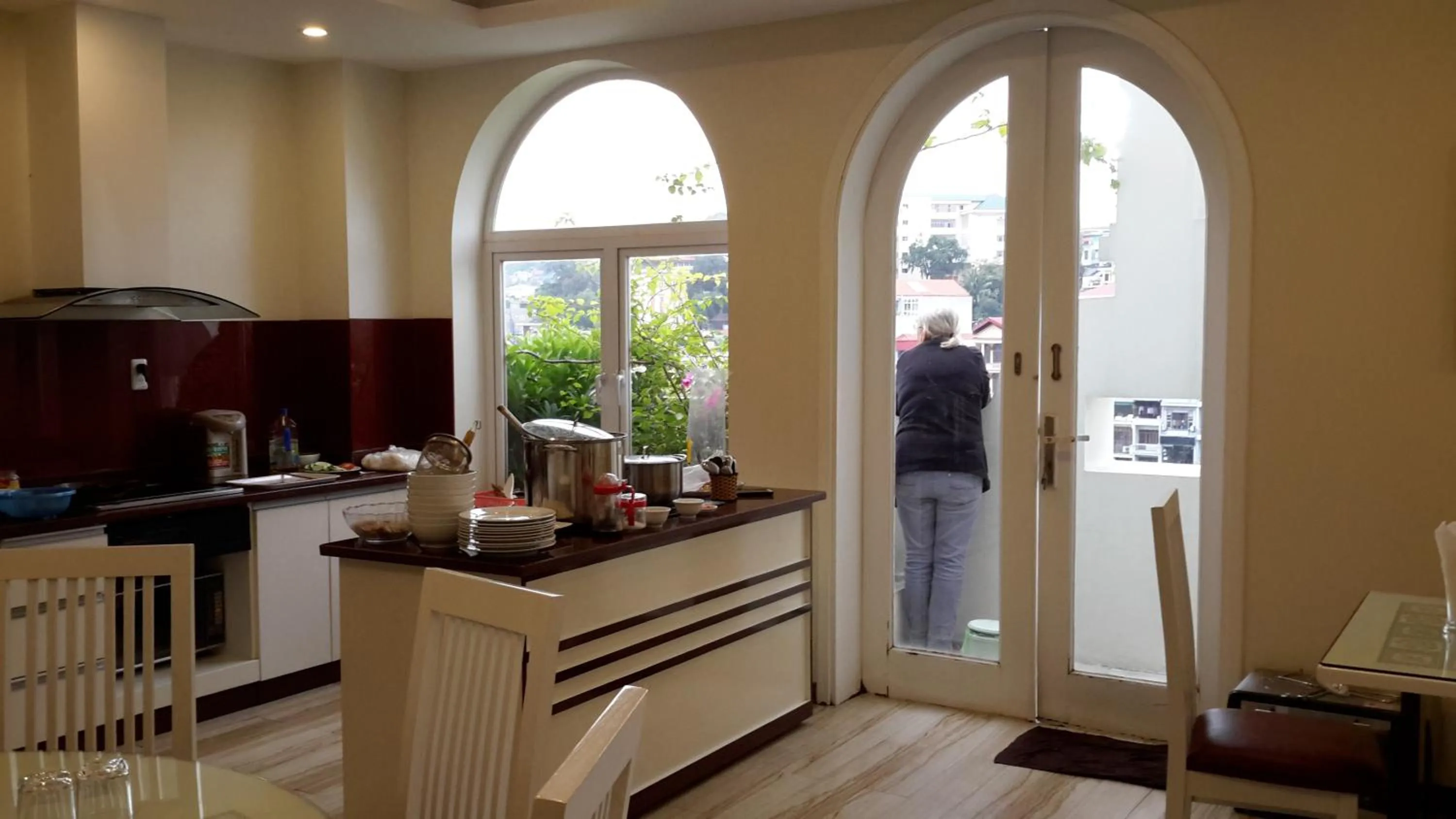 Restaurant/places to eat in Ha Long Park Hotel