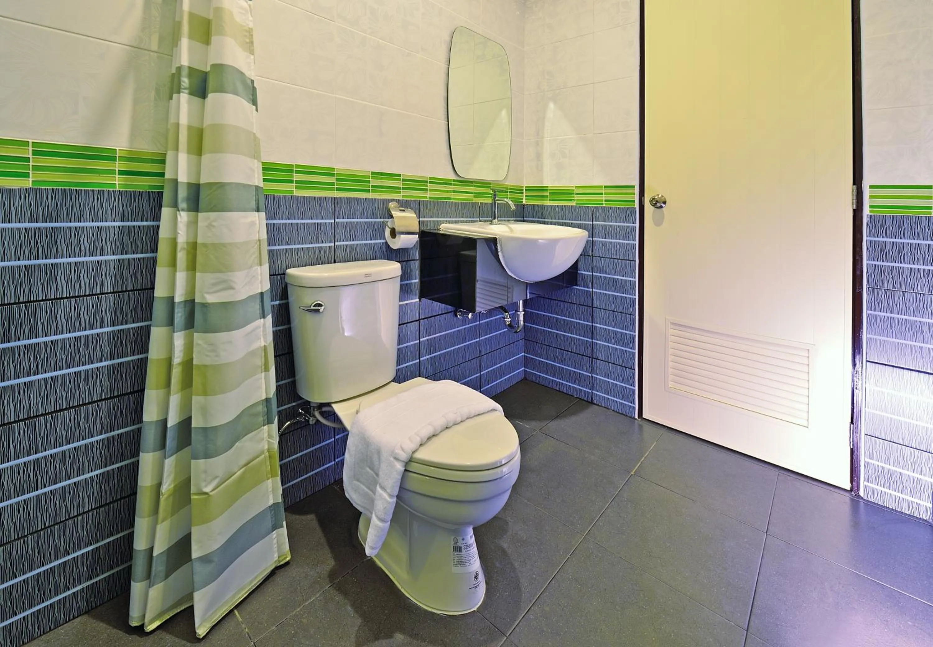 Bathroom in Kiss Hometel