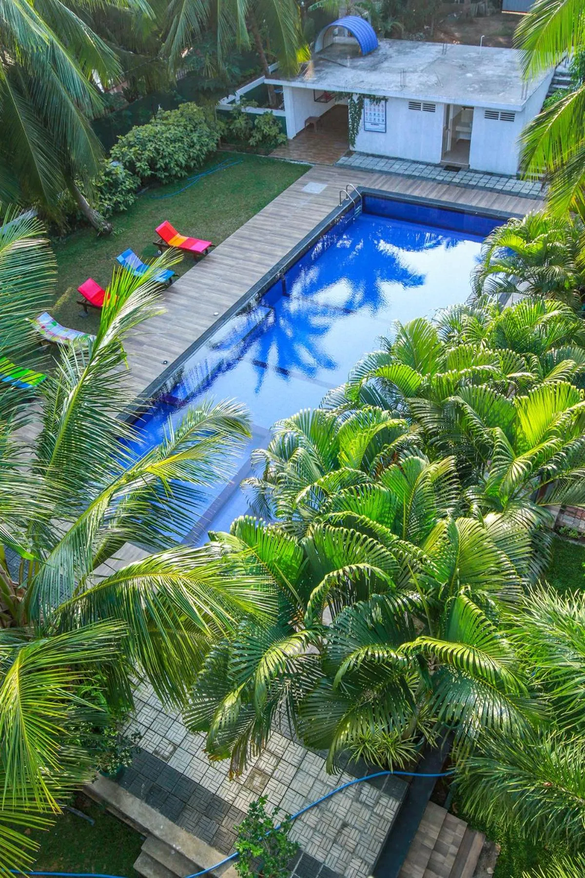 Swimming pool in Hotel Nilketha Yala Tissamaharama