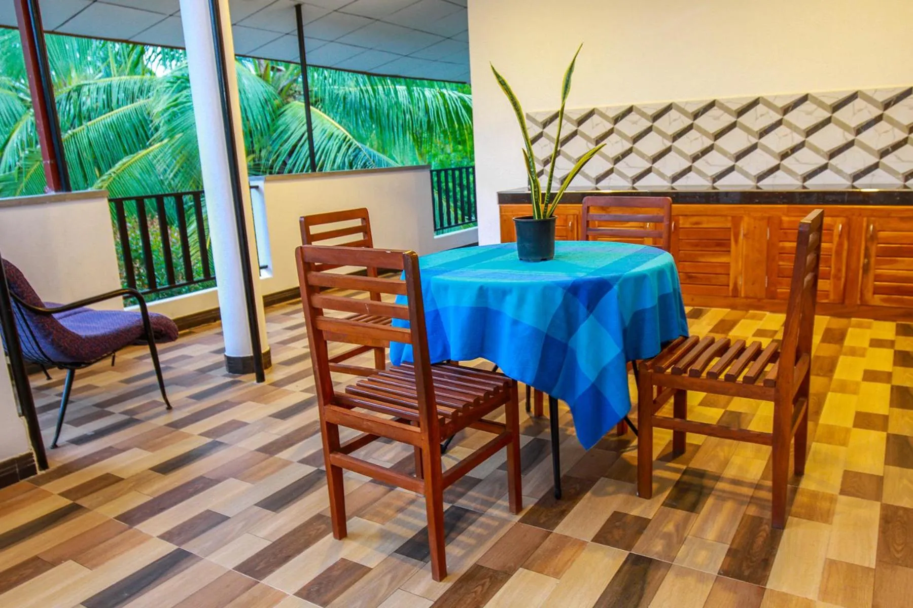 Dining area in Hotel Nilketha Yala Tissamaharama
