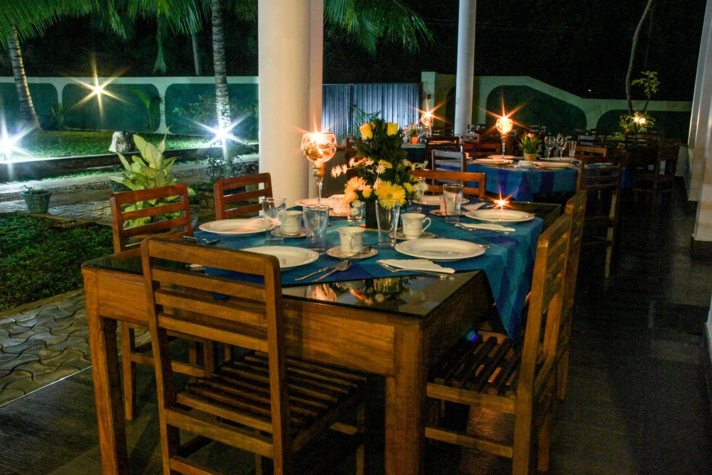 Restaurant/places to eat in Hotel Nilketha Yala Tissamaharama