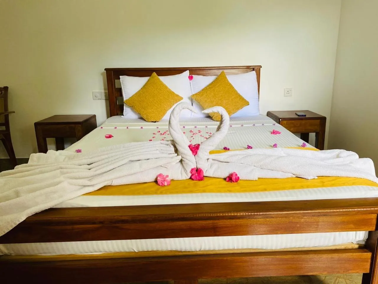 Bed in Hotel Nilketha Yala Tissamaharama