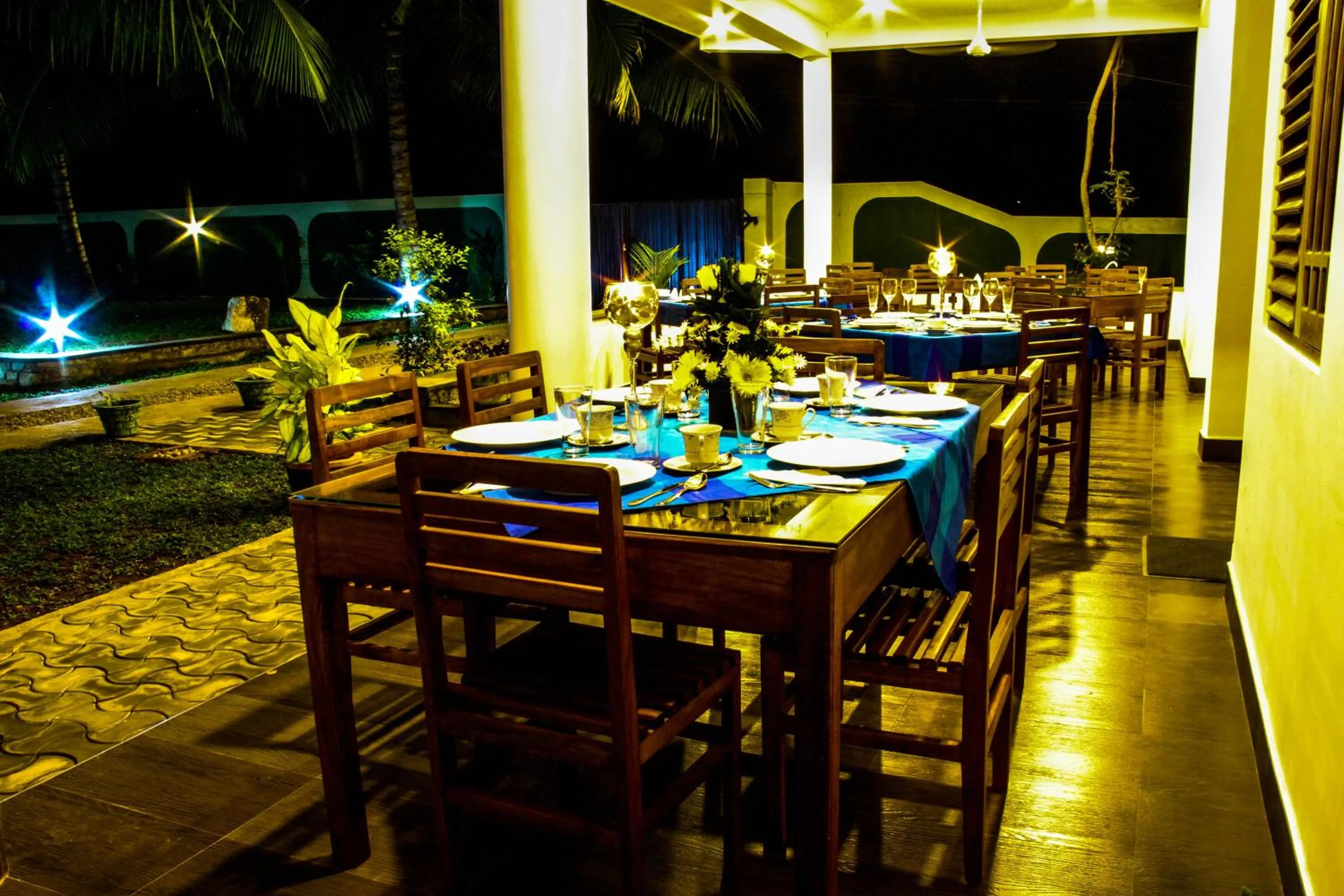 Restaurant/places to eat in Hotel Nilketha Yala Tissamaharama