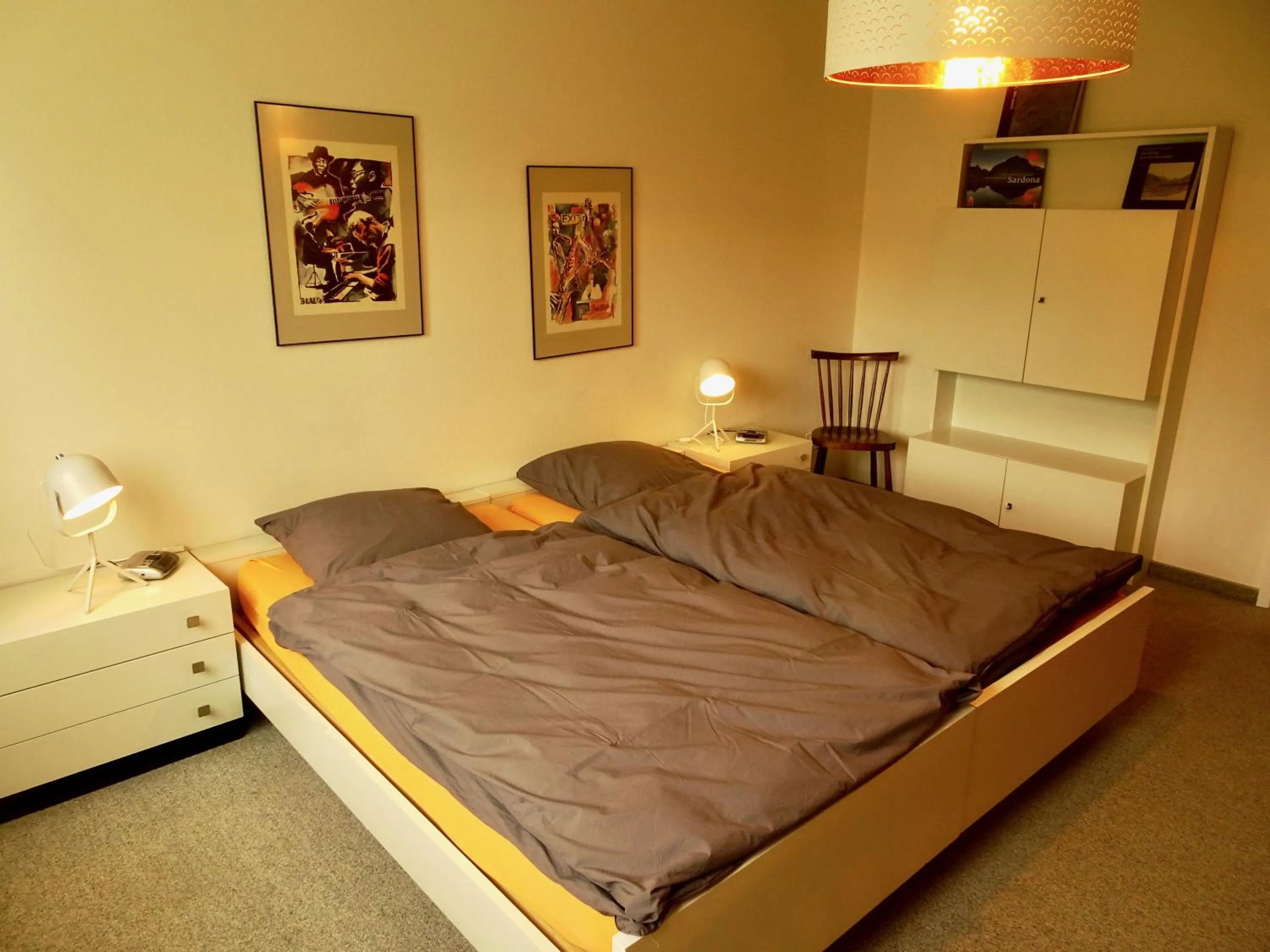 Bedroom, Bed in Arcula