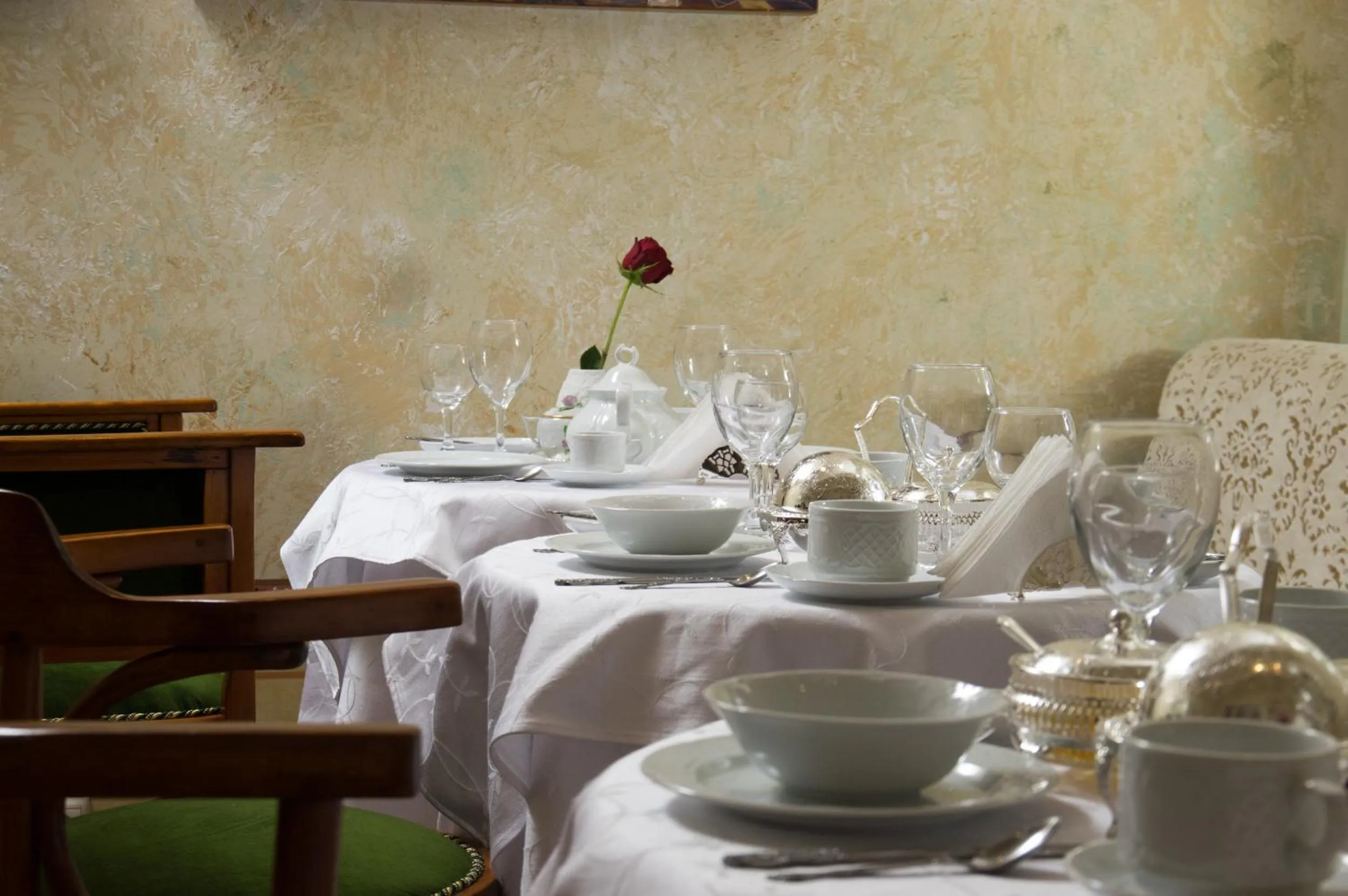Dining area in Vila Katharina