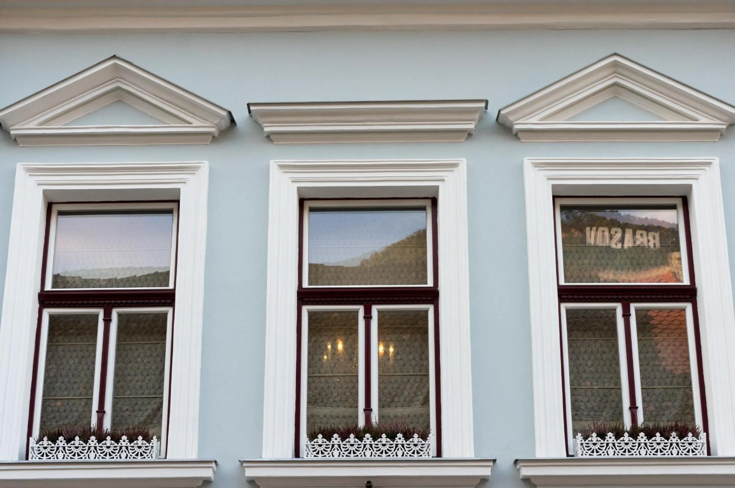 Facade/entrance in Vila Katharina