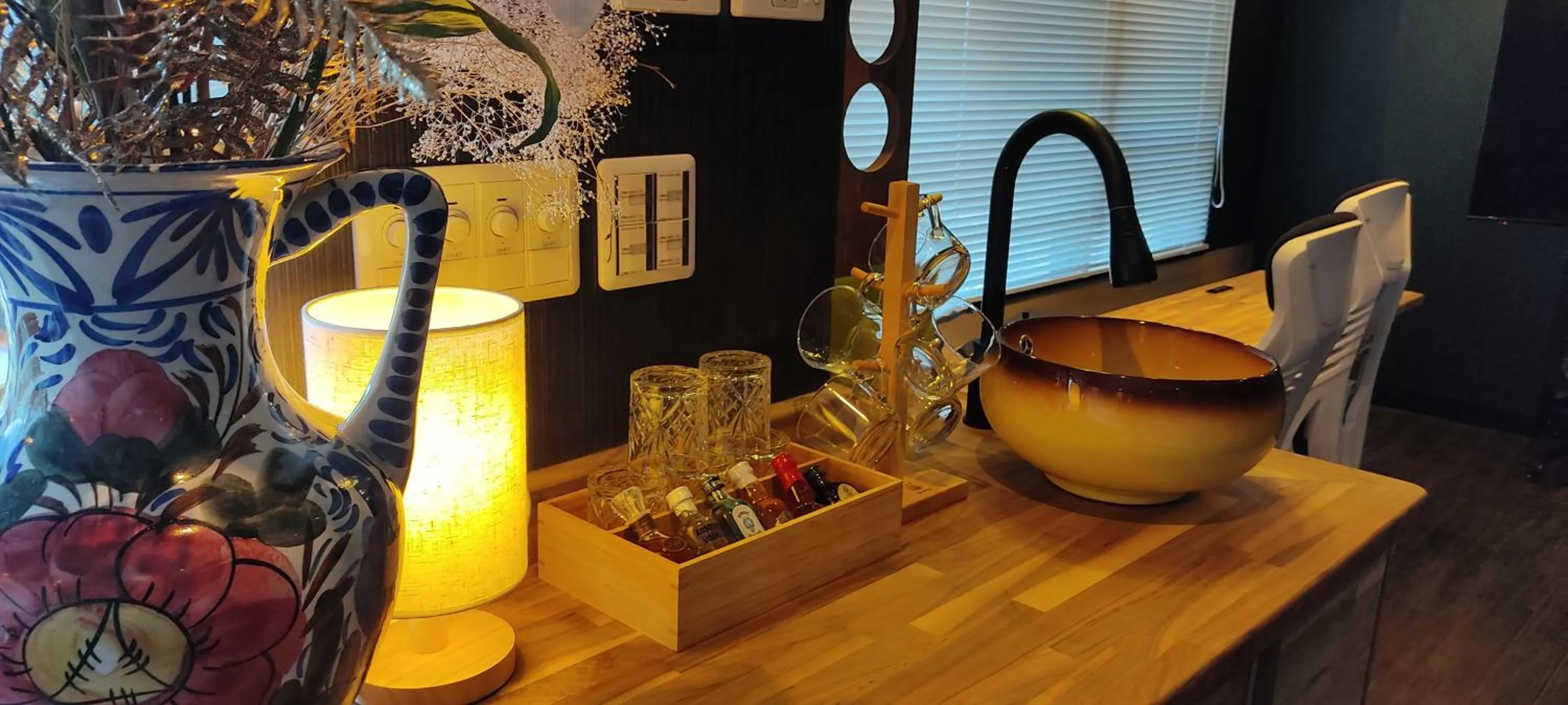 Hakone Gora Guam Dog