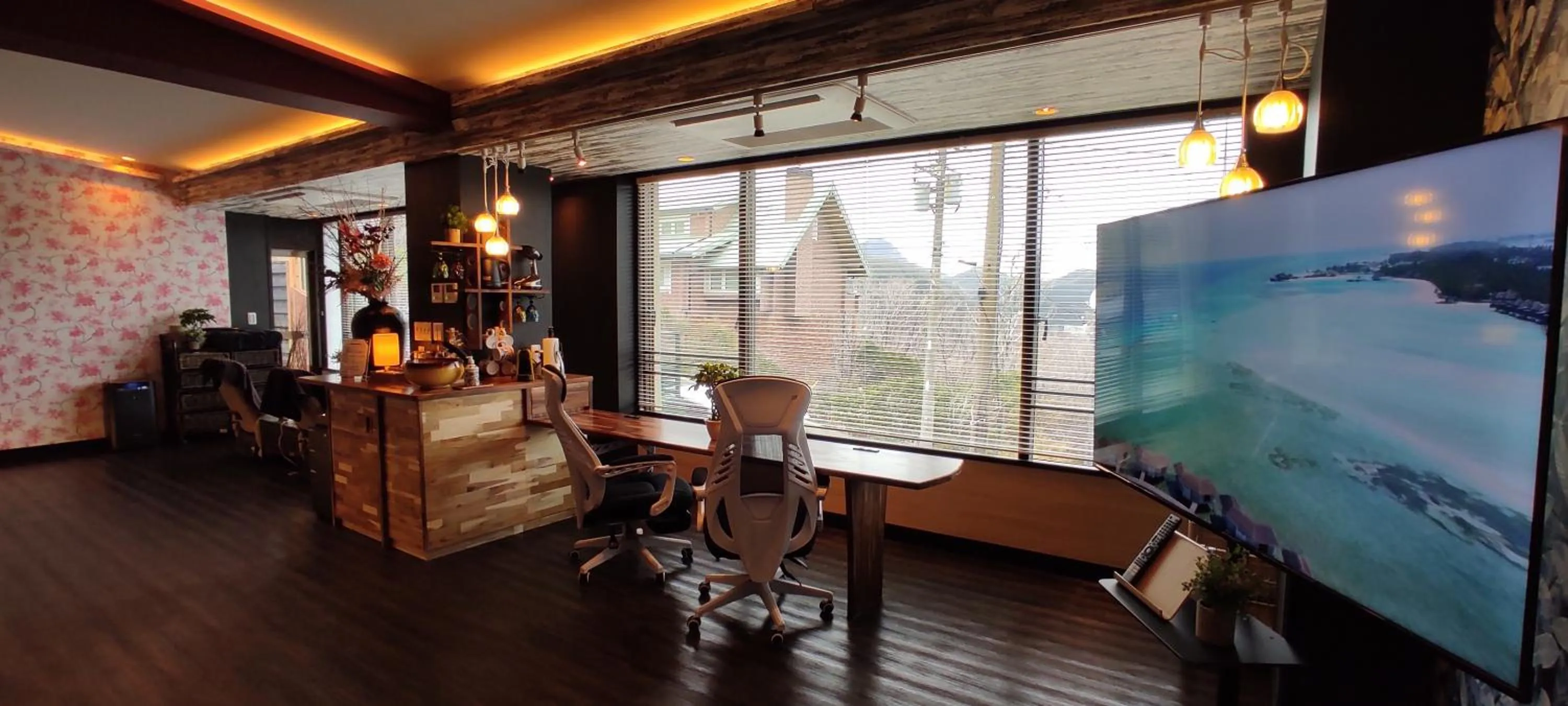 Hakone Gora Guam Dog