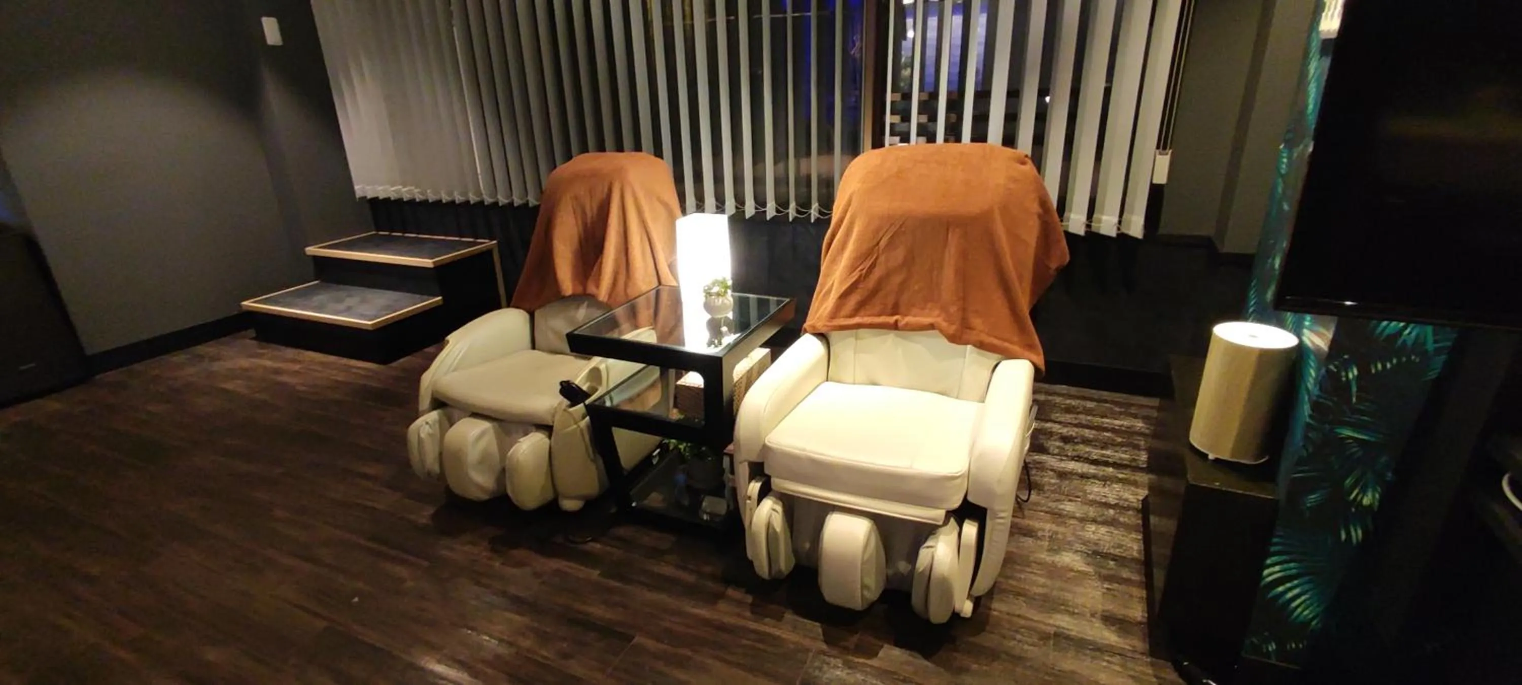 Hakone Gora Guam Dog