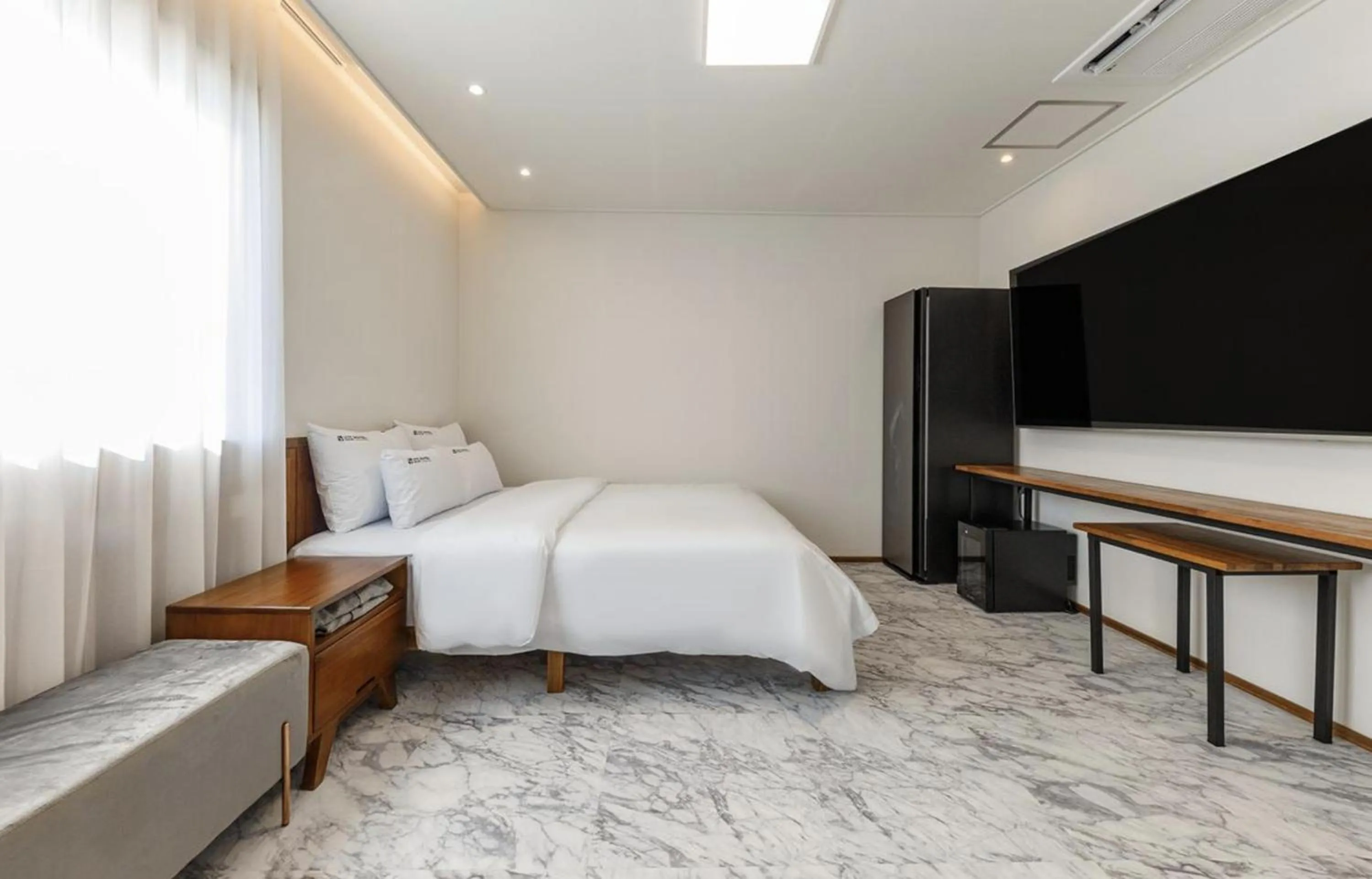 Bed in Gunsan LAONHAJE