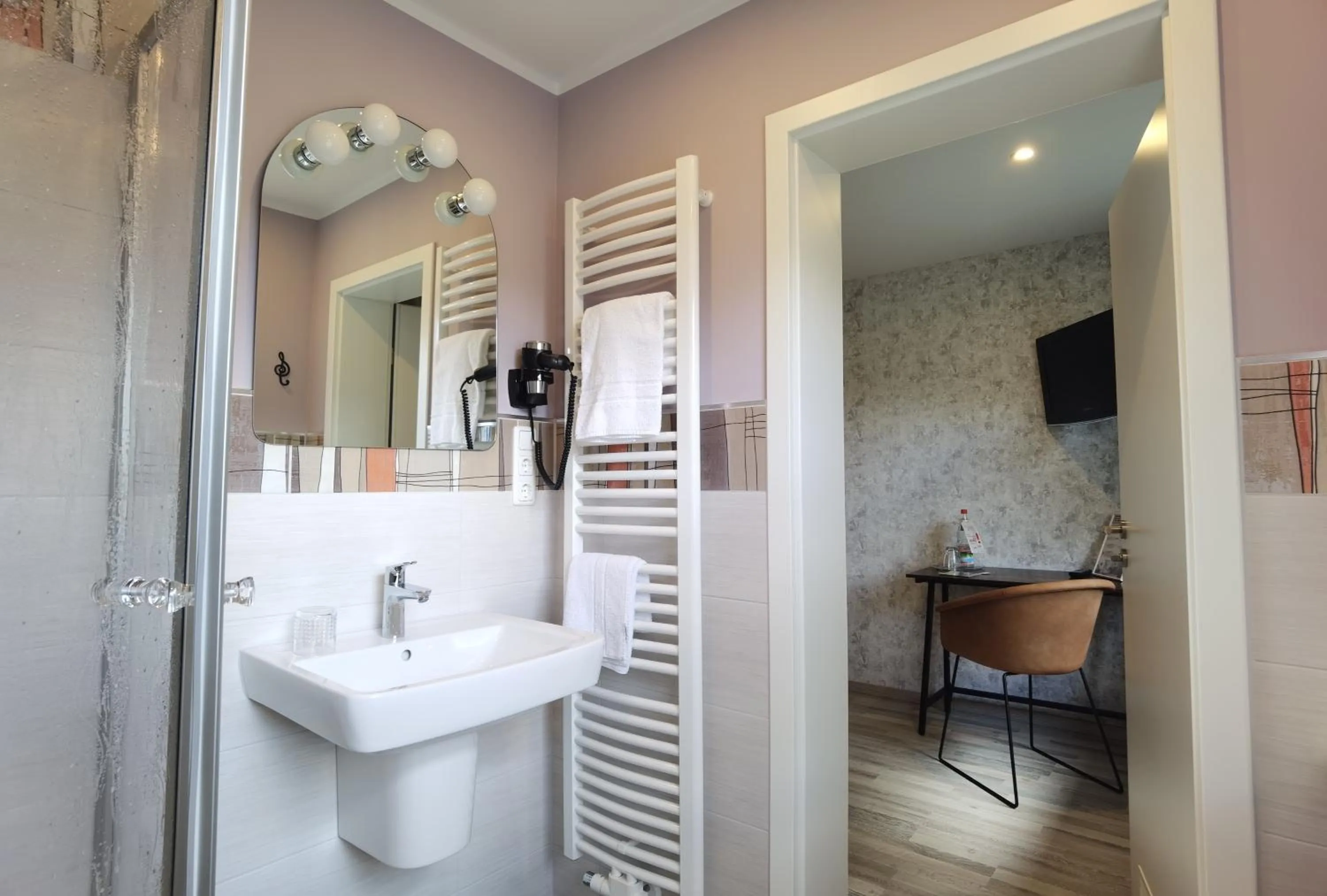 Bathroom in Hotel Wandersleben - Erfurt