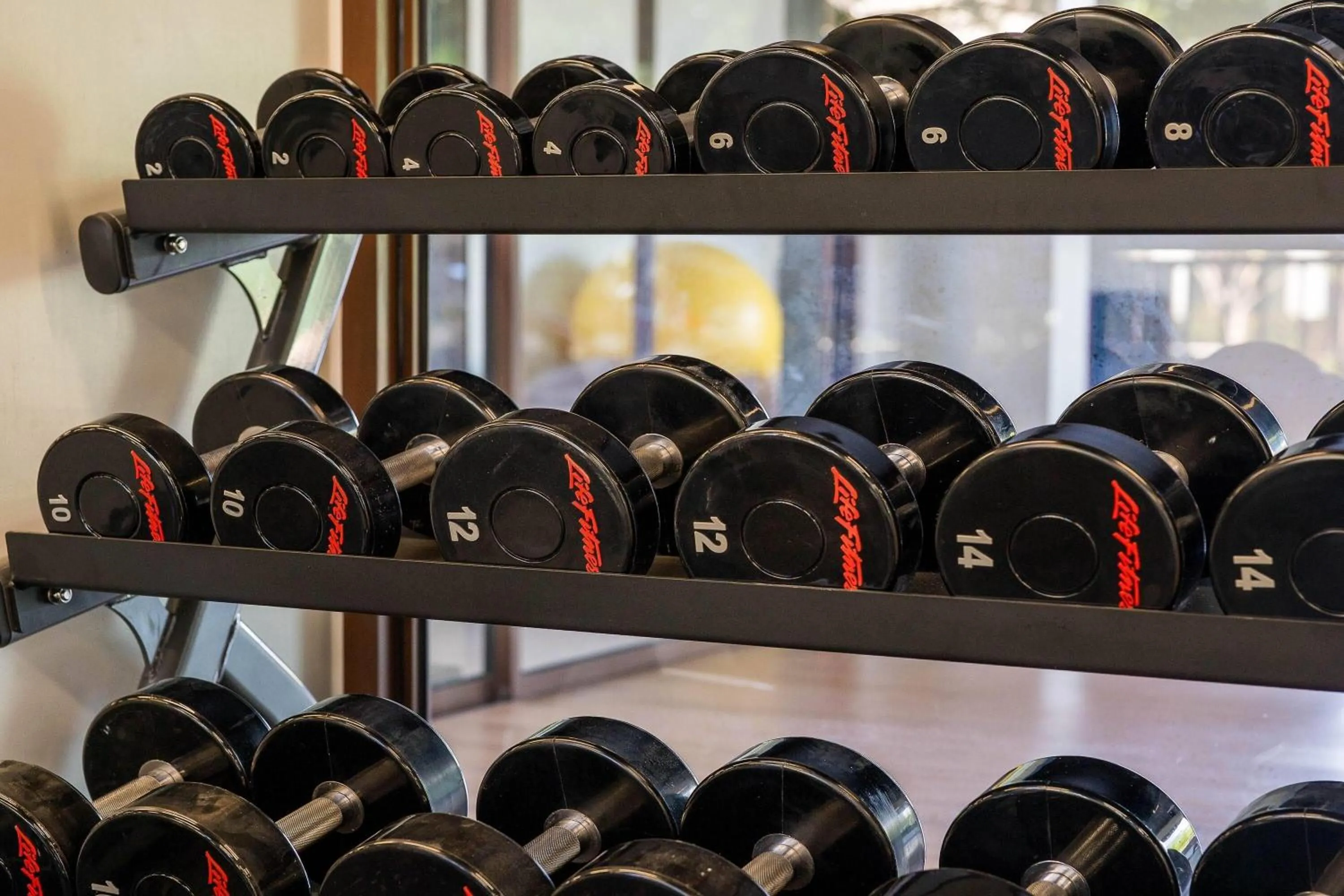 Fitness centre/facilities in Wyndham Garden Samui Wing