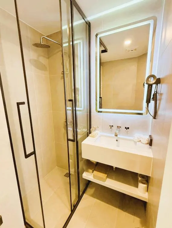 Shower in Wyndham Garden Samui Wing