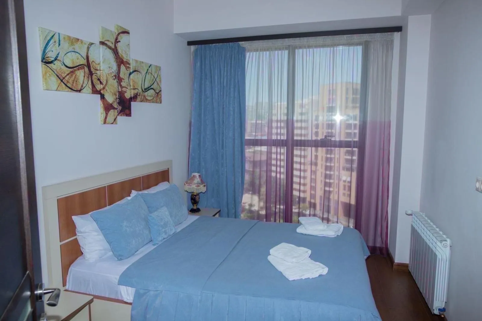 Bedroom, Bed in Elite Apartment