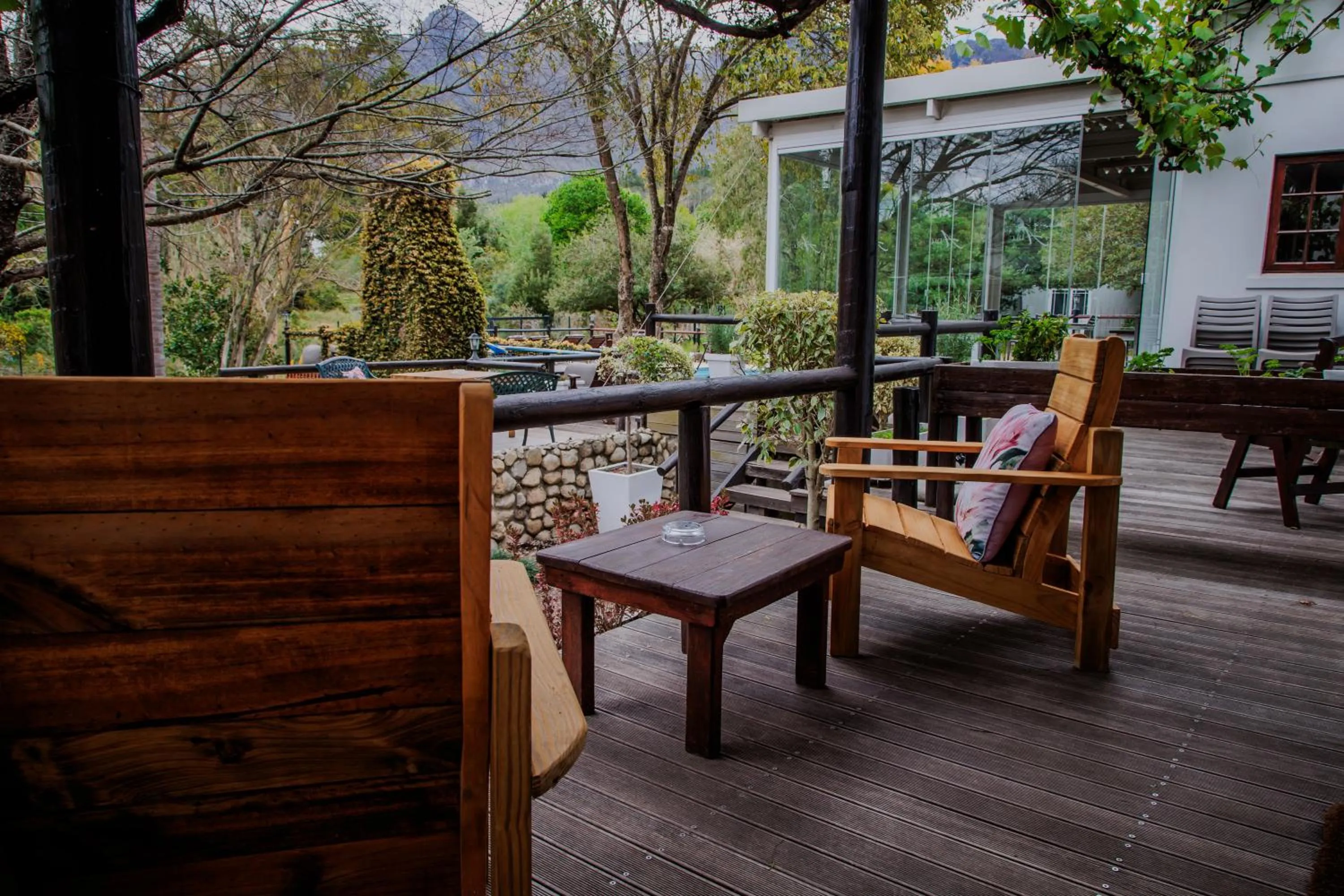 Patio in Aan de Oever Guesthouse