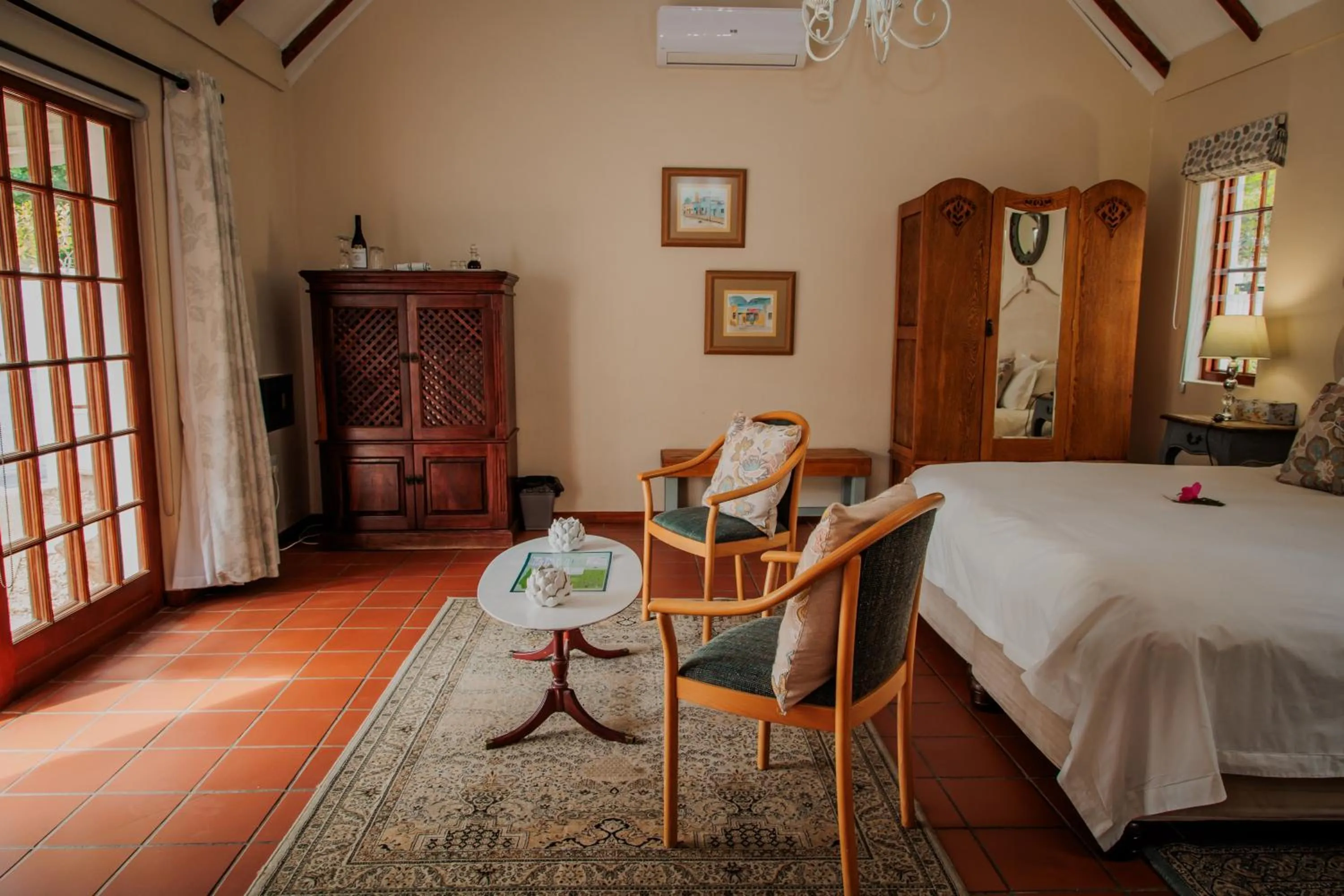 Bed in Aan de Oever Guesthouse