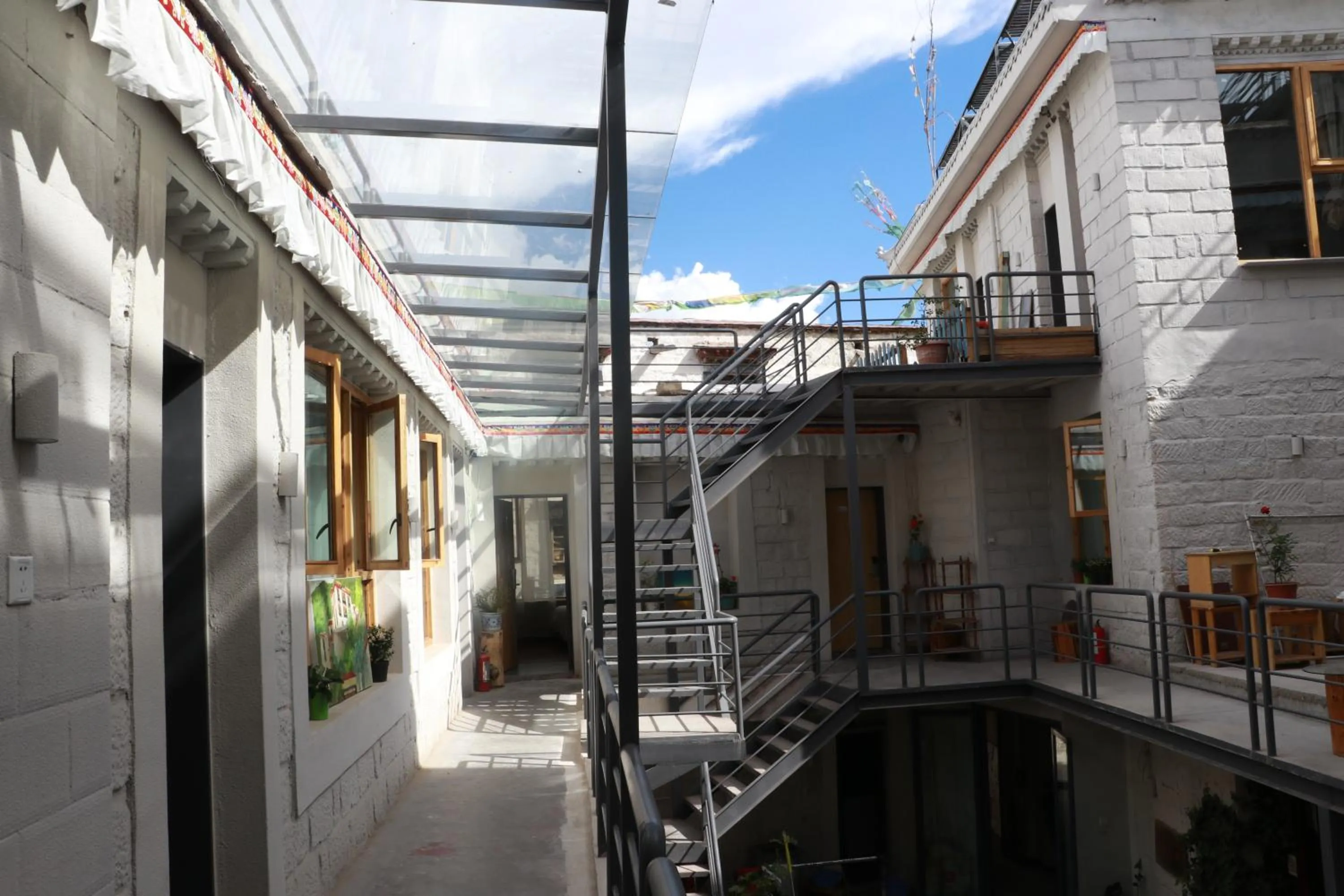 Balcony/Terrace in Fengma Feiyang Hostel
