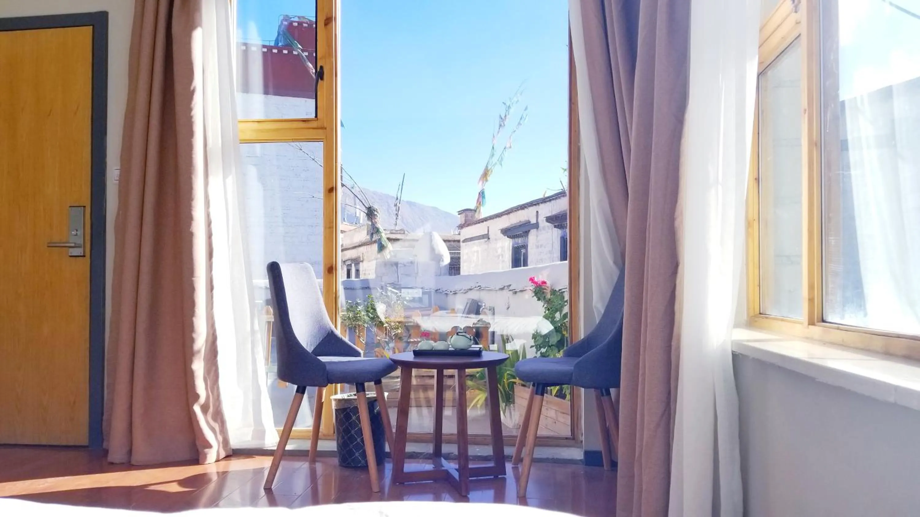 Living room in Fengma Feiyang Hostel