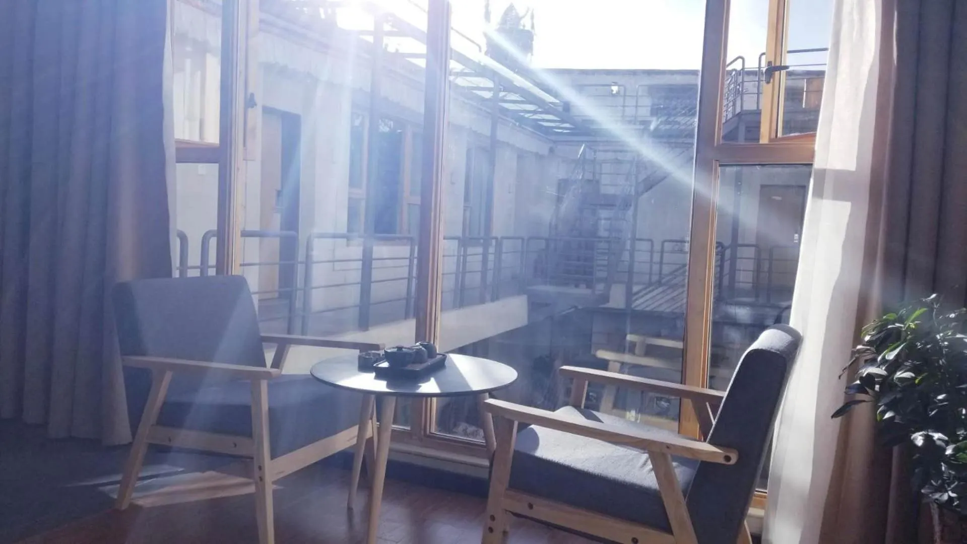 Coffee/tea facilities in Fengma Feiyang Hostel