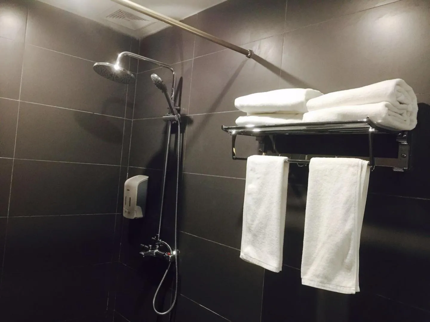 Fengma Feiyang Hostel