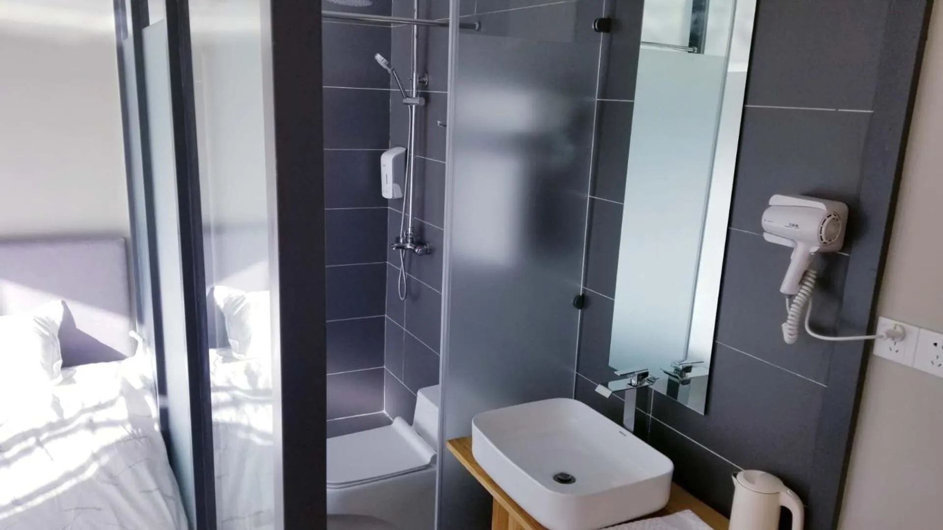 Bathroom in Fengma Feiyang Hostel