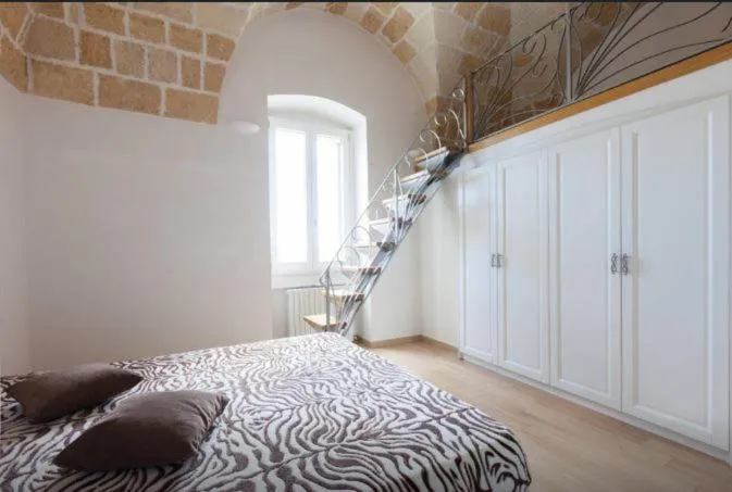 Property building, Bed in Casa Vittorio Veneto