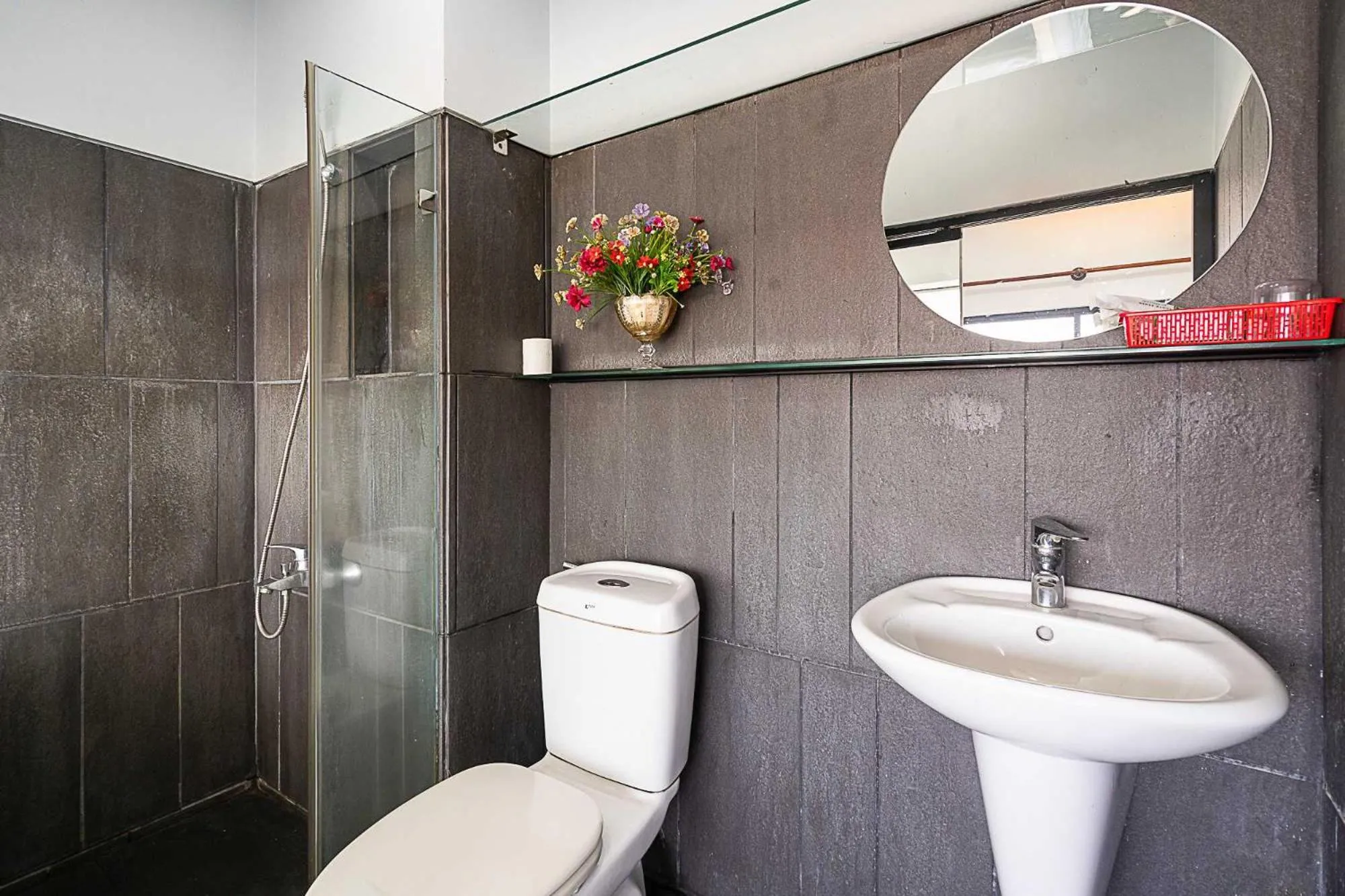 Bedroom in Collection O Duc Dat Hotel - Go Vap District