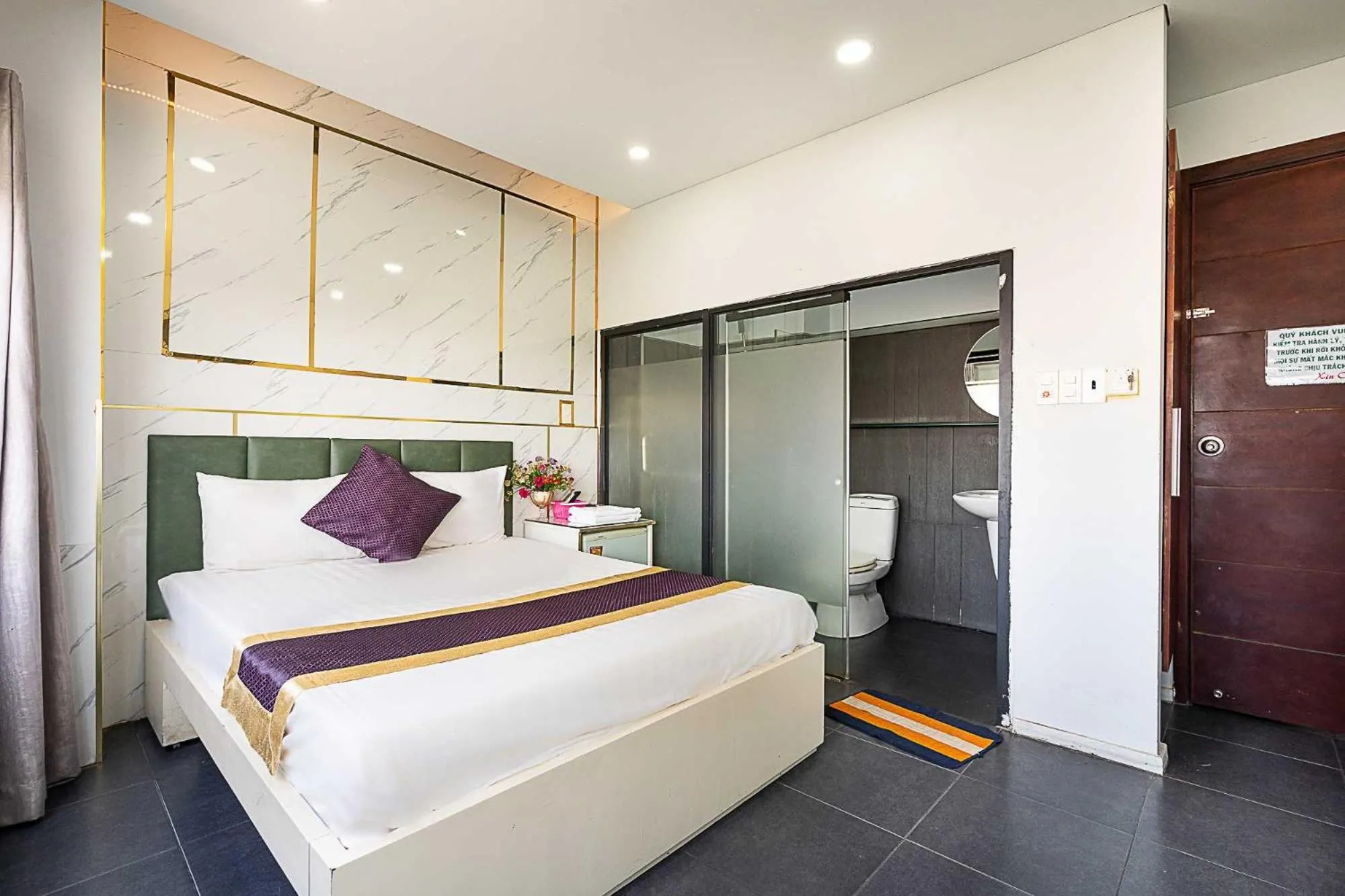 Bedroom, Bed in Collection O Duc Dat Hotel - Go Vap District