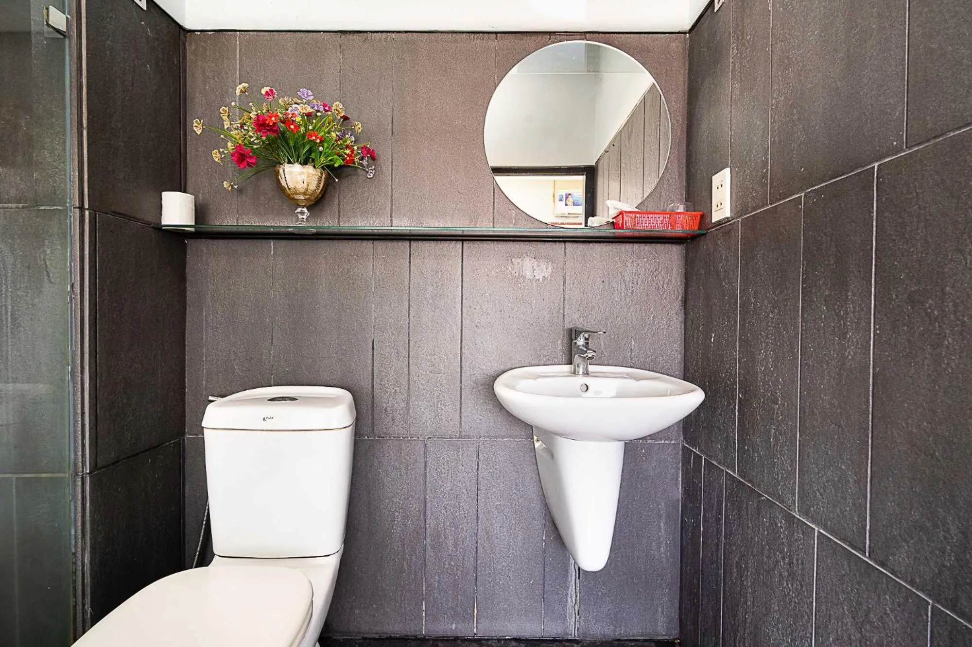 Bedroom in Collection O Duc Dat Hotel - Go Vap District