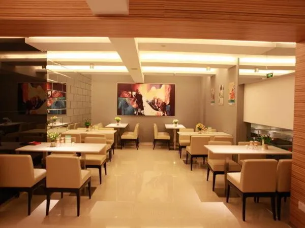 Jinjiang Inn Nanchang Bayi Square Yongshu Road