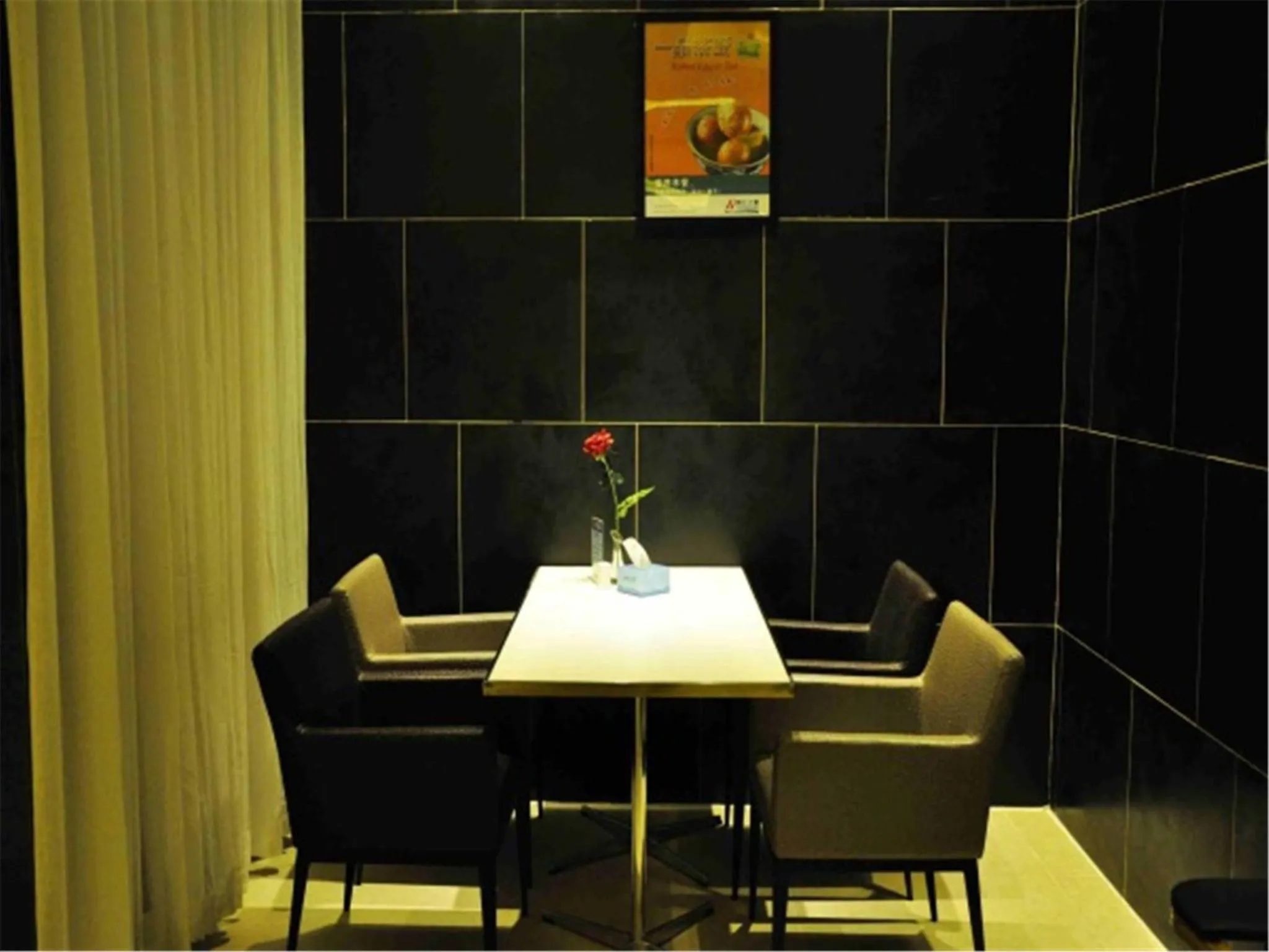 Restaurant/places to eat in Jinjiang Inn Xiamen North Railway Station Jiageng Sports Stadium