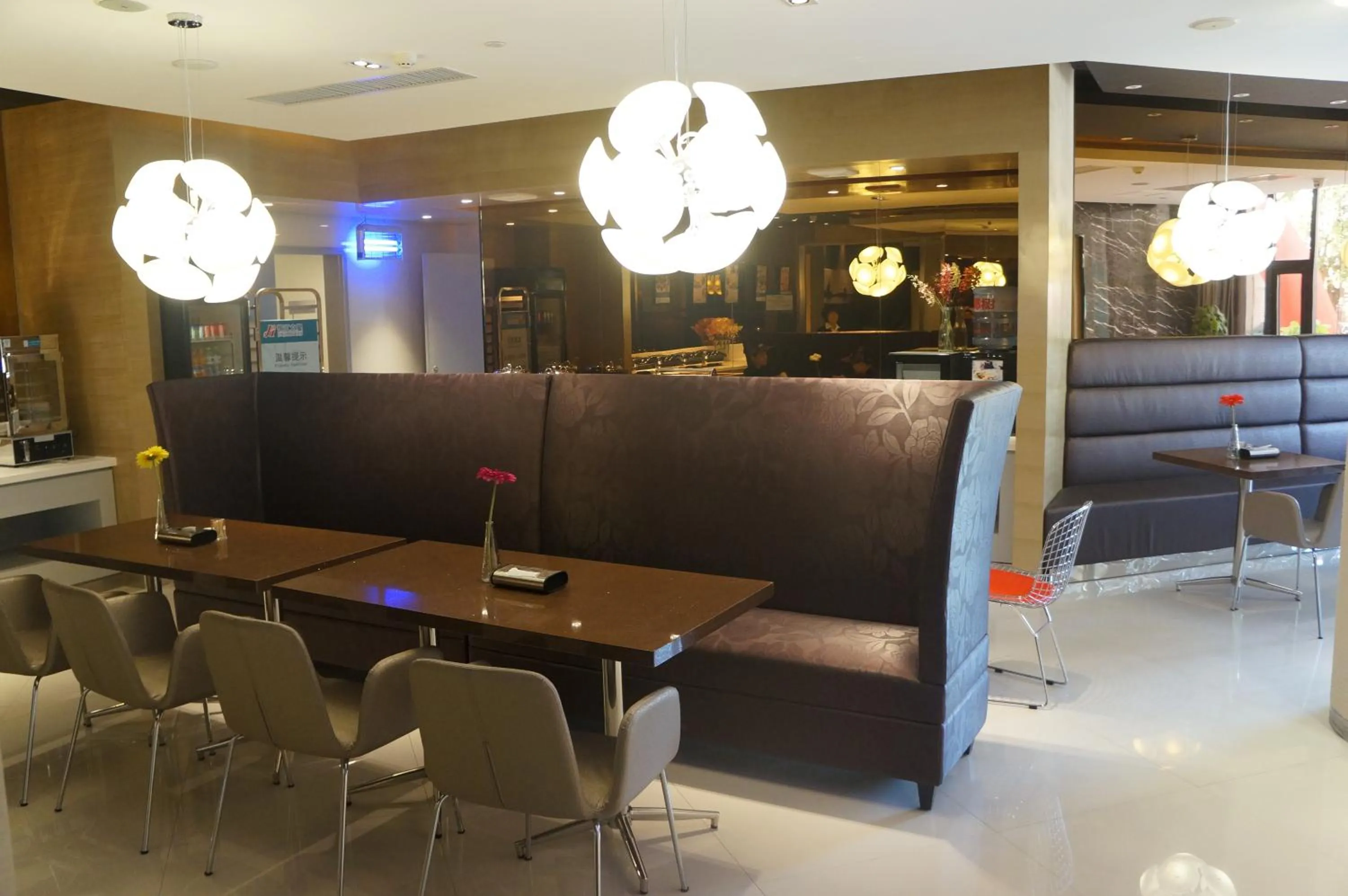 Restaurant/places to eat in Jinjiang Inn Haikou Guomao Jinlong Road