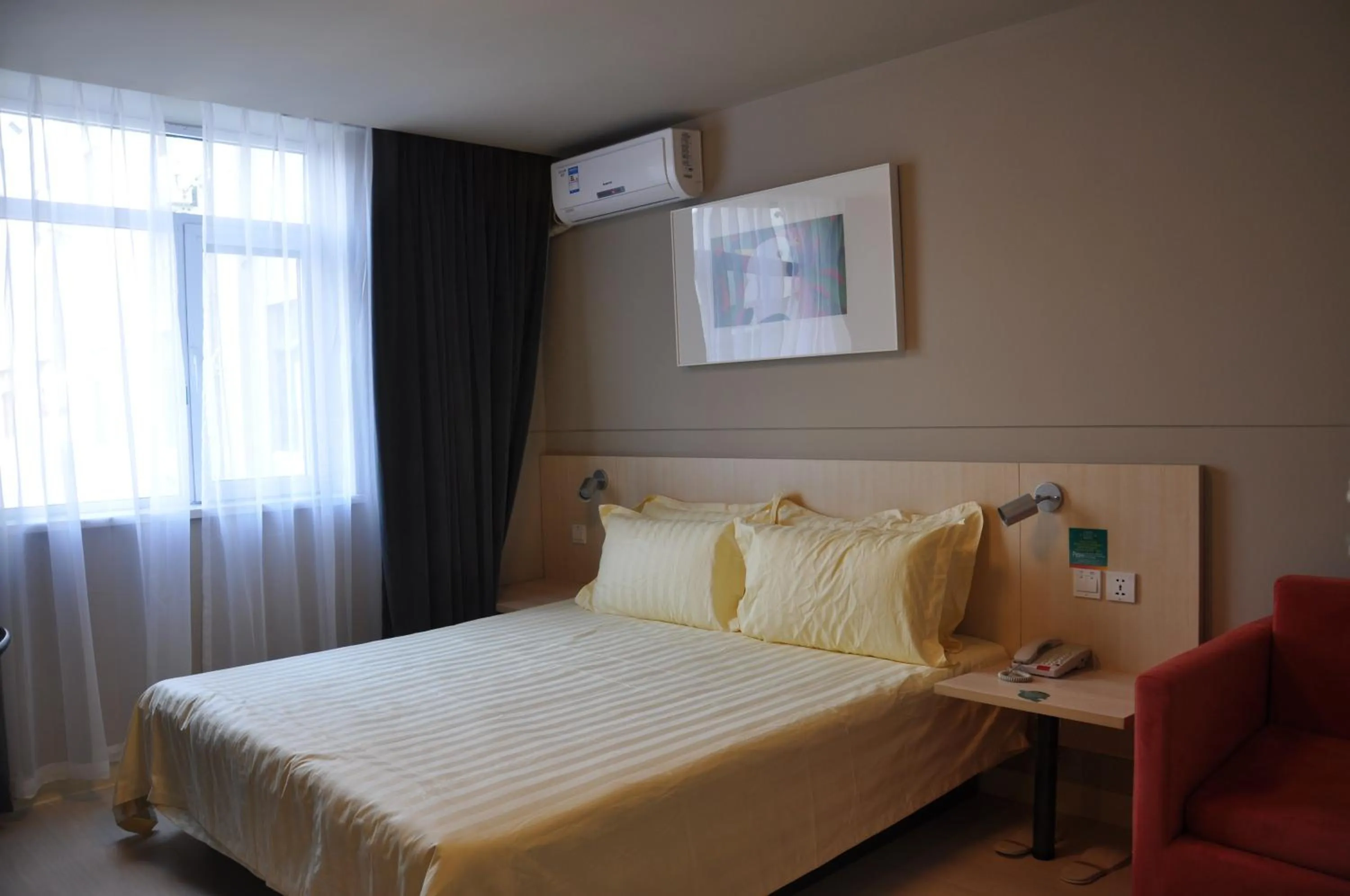 Bedroom, Bed in Jinjiang Inn Shenyang International Exhibition Center Sujiatun Railway Station