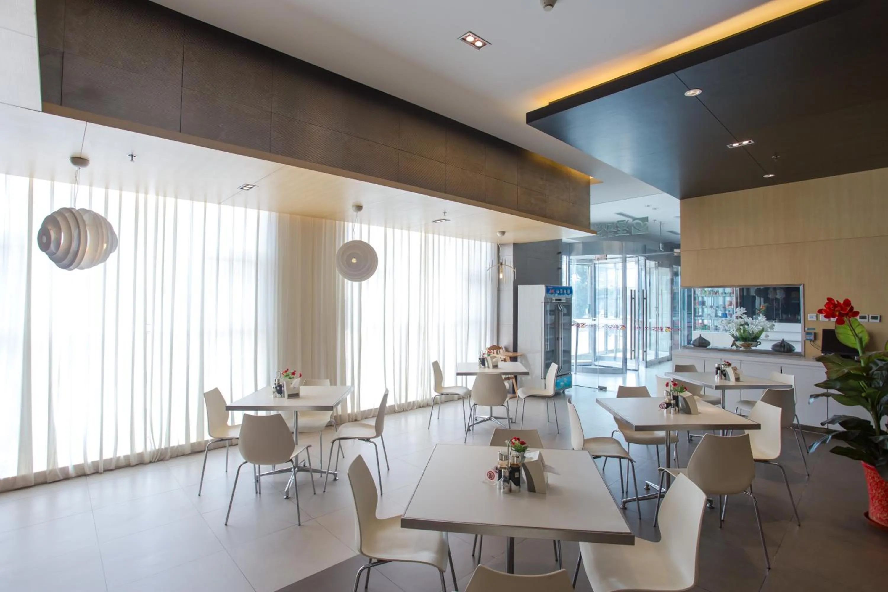 Restaurant/places to eat in Jinjiang Inn Beijing East Lianshi Road