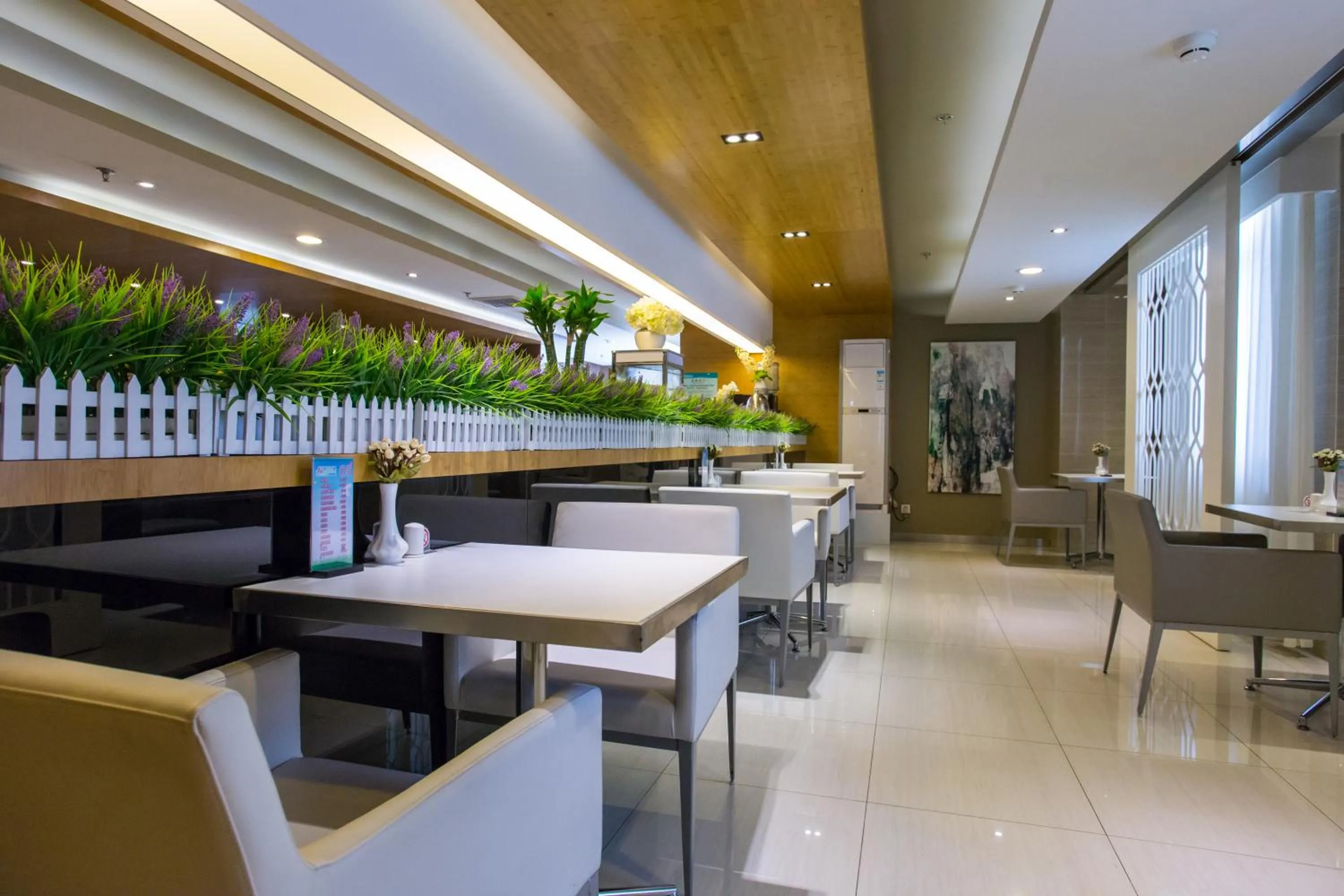 Restaurant/Places to Eat in Jinjiang Inn Tianjin South Station