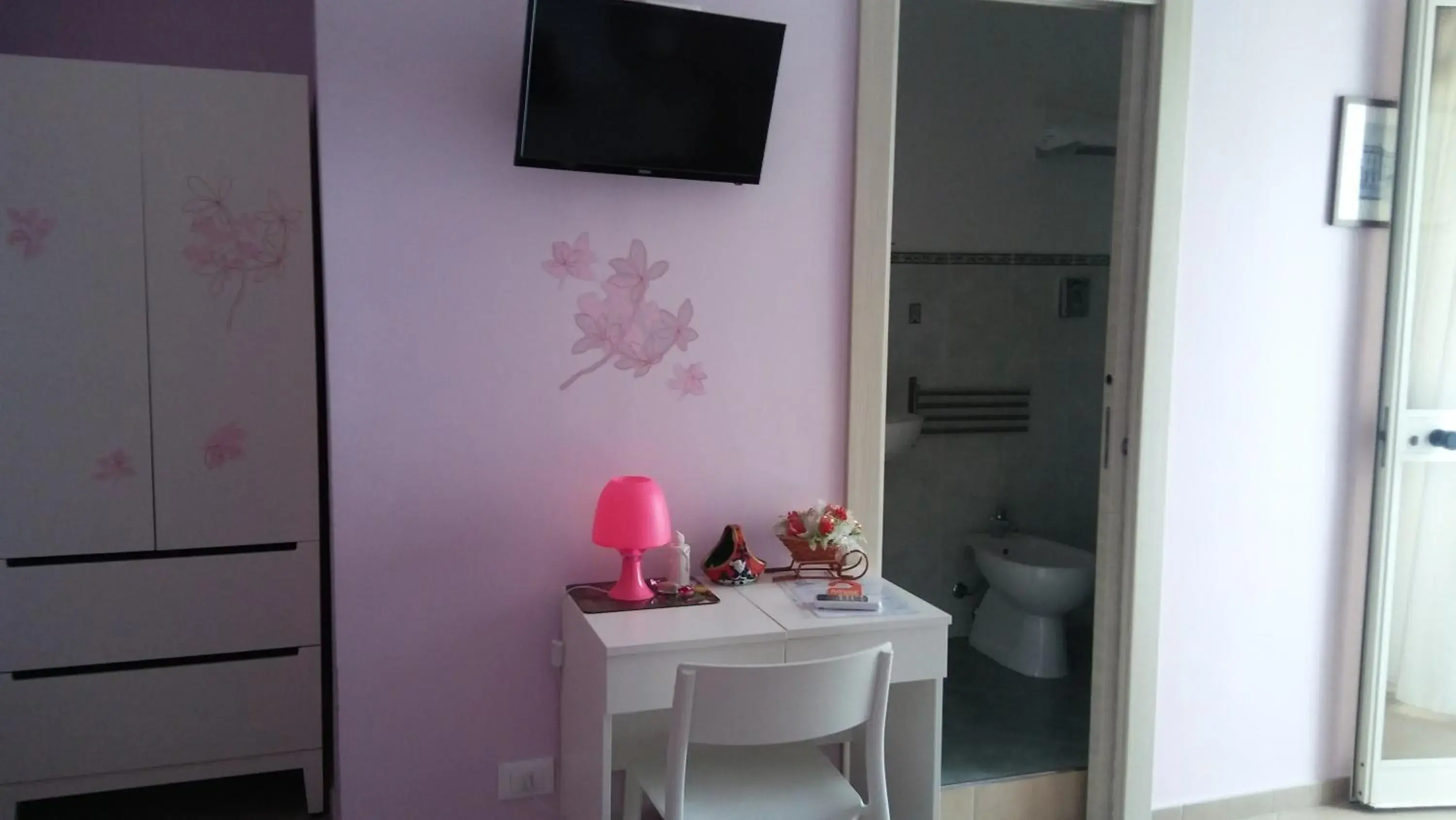 Deluxe Double Room in B&b Bagheria Deluxe Double Room in B&b Bagheria