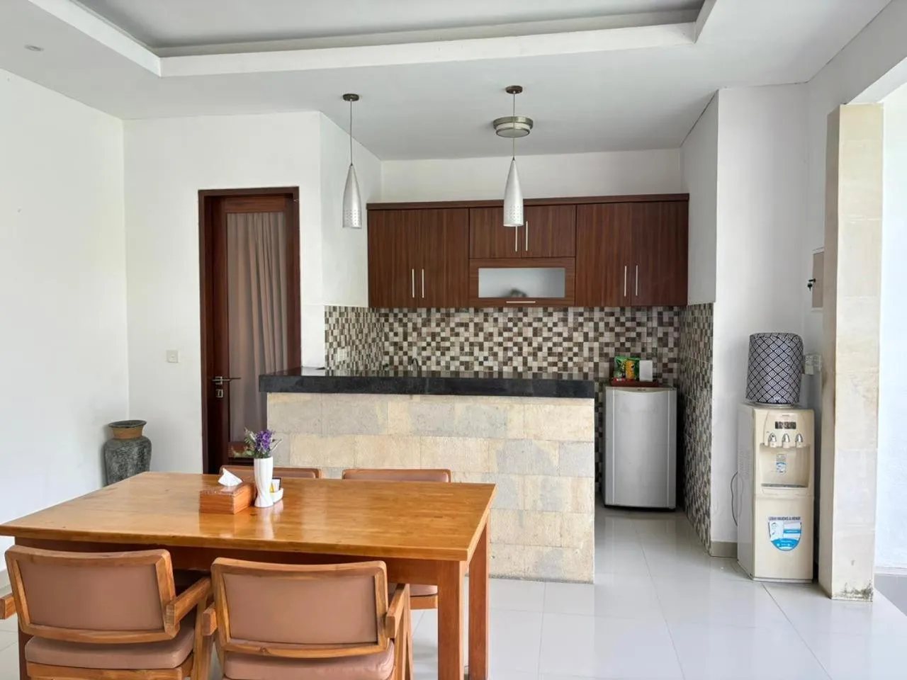 Kitchen or kitchenette in Kubu Manggala Villas Seminyak