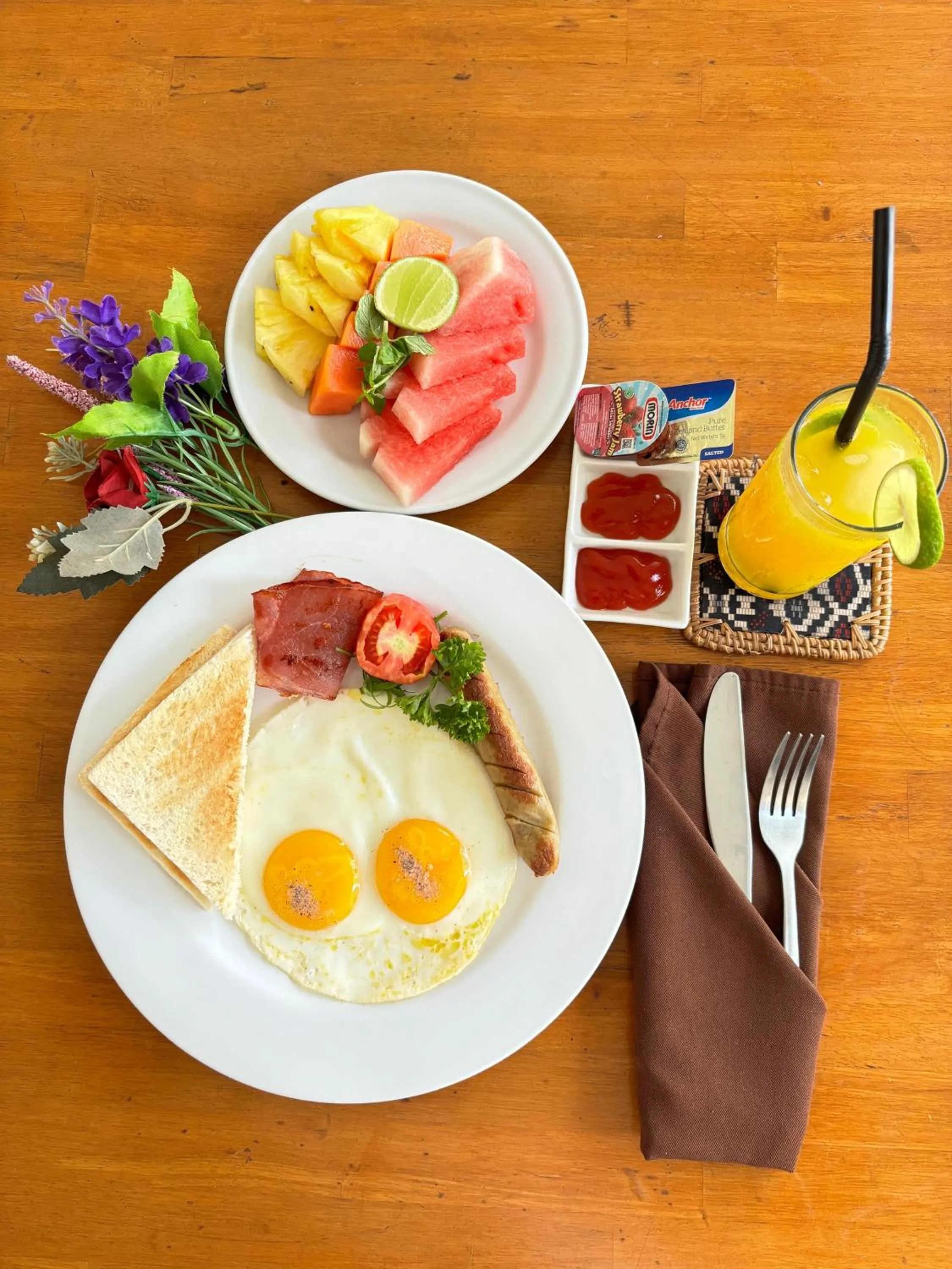 Food and drinks in Kubu Manggala Villas Seminyak