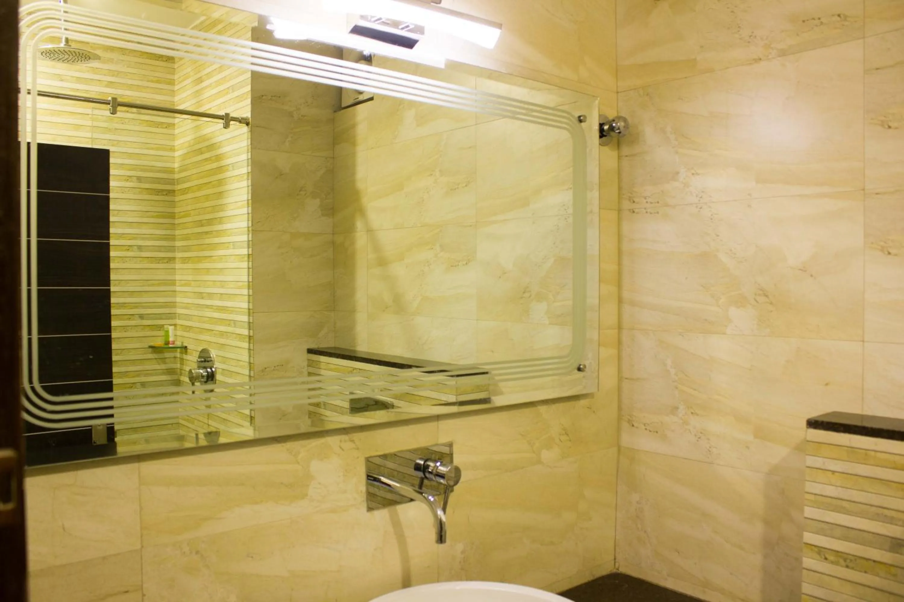 Property building in Pandya Niwas