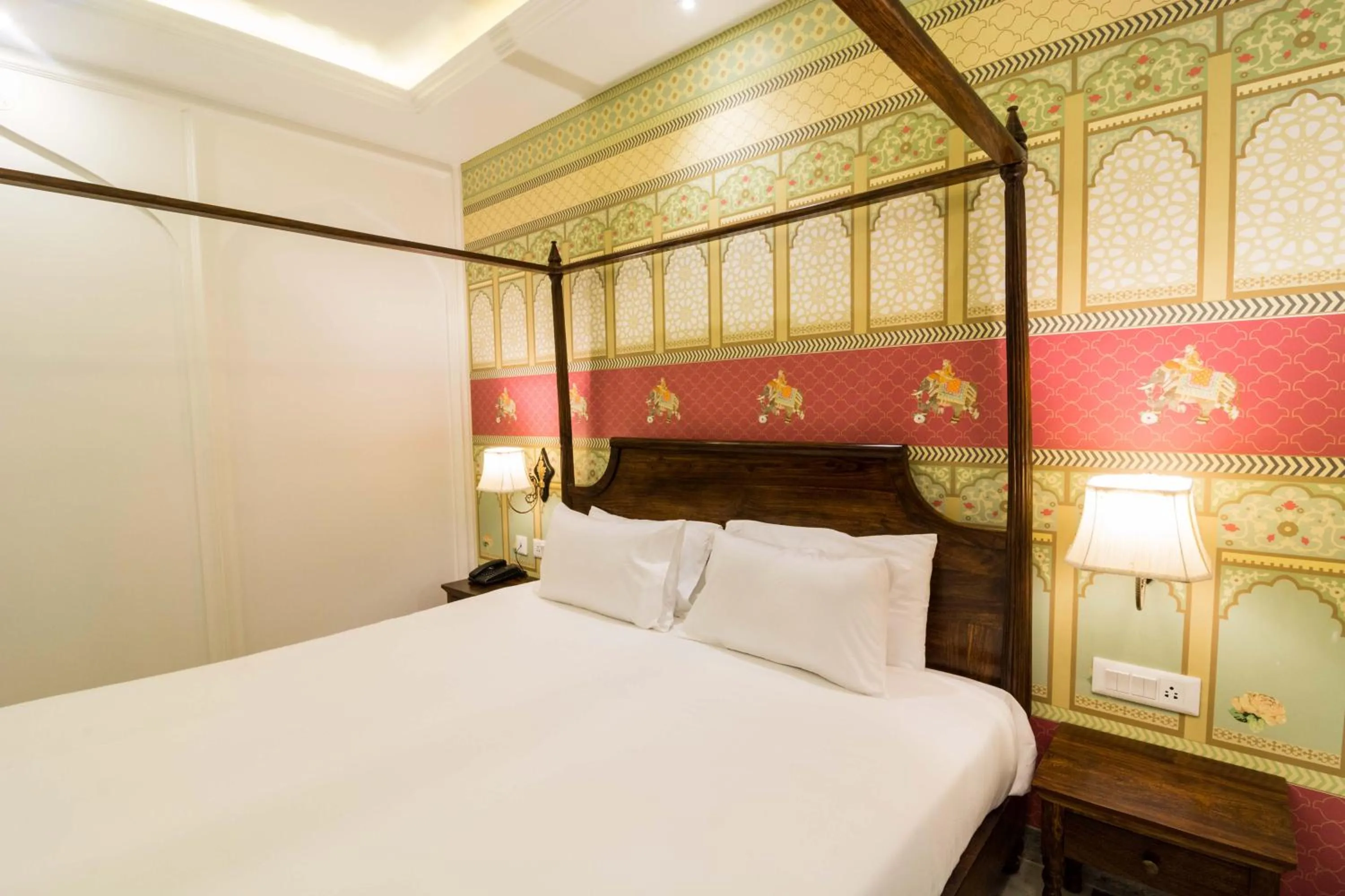 Breakfast, Bed in Pandya Niwas