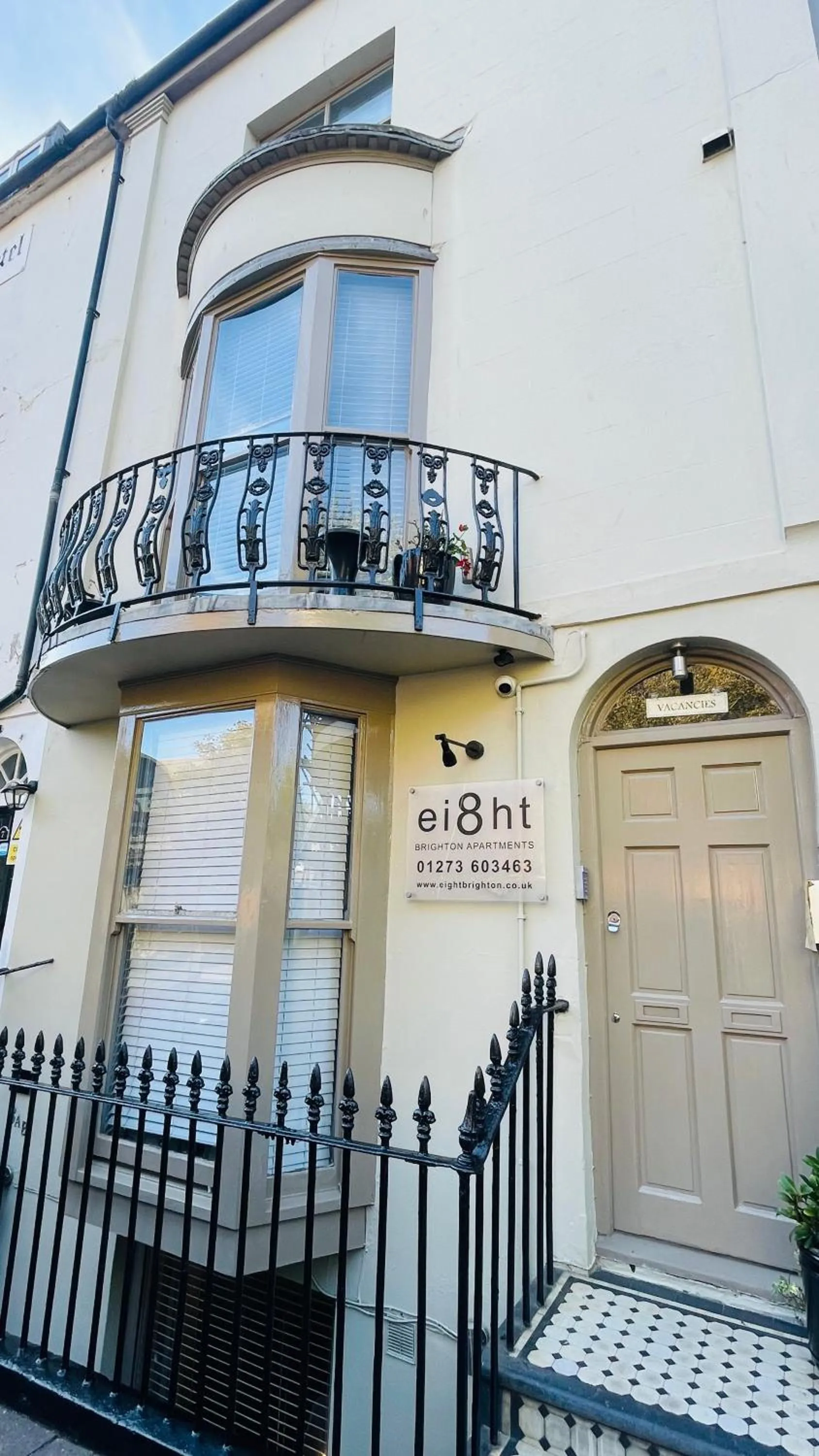 Facade/entrance in EI8HT Brighton Guest Accommodation