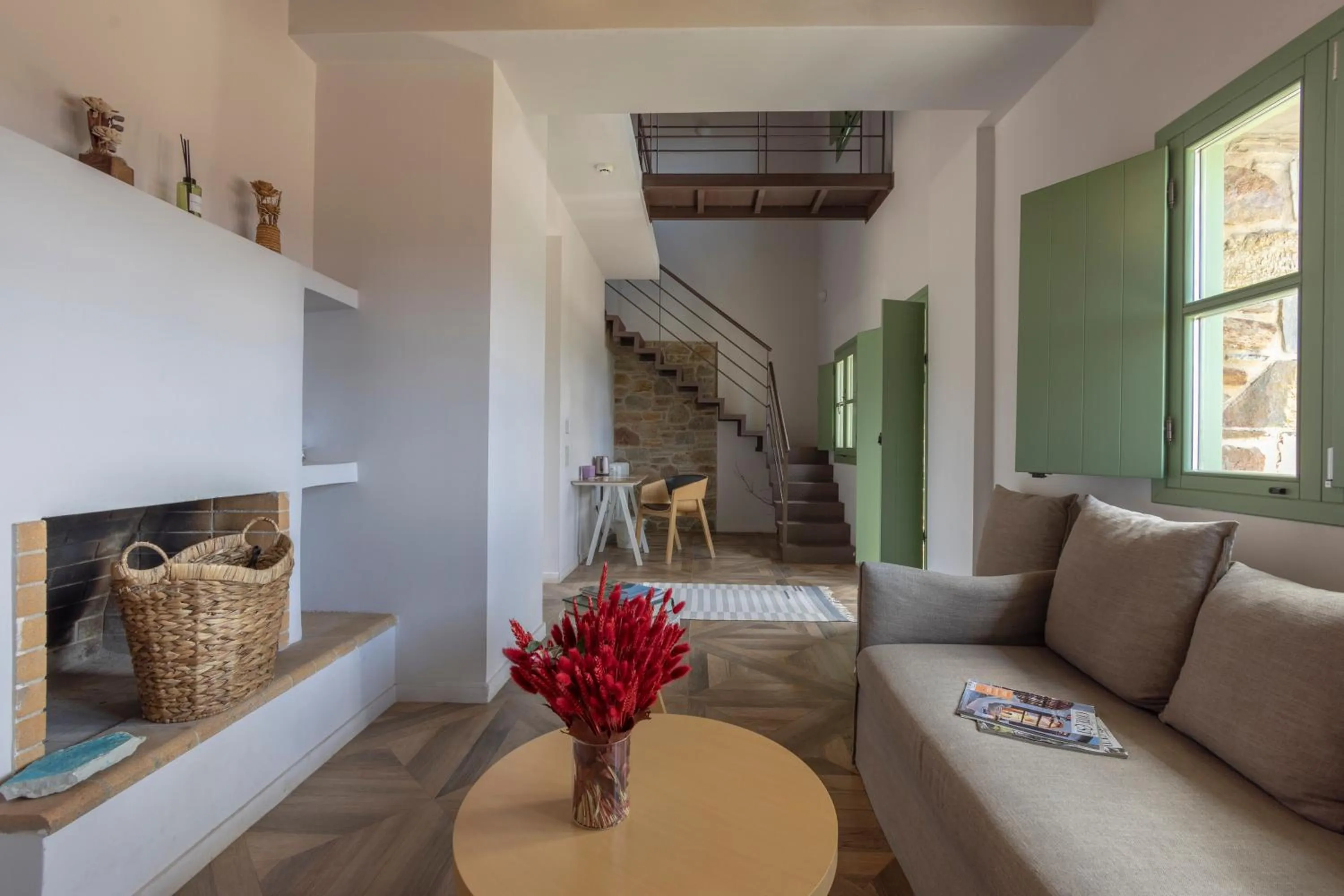 Seating area in Foresta in Medias Mores