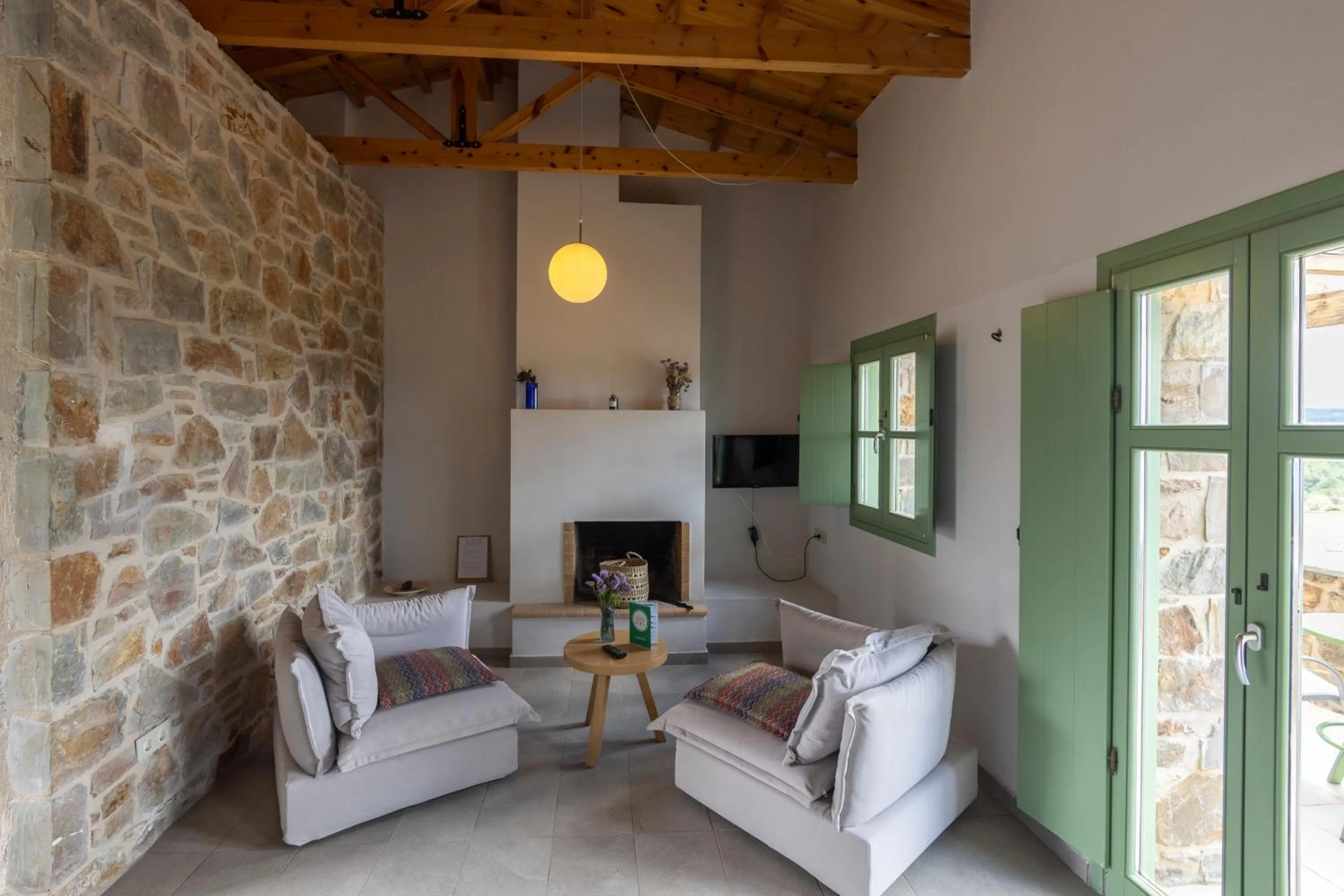 Seating area in Foresta in Medias Mores