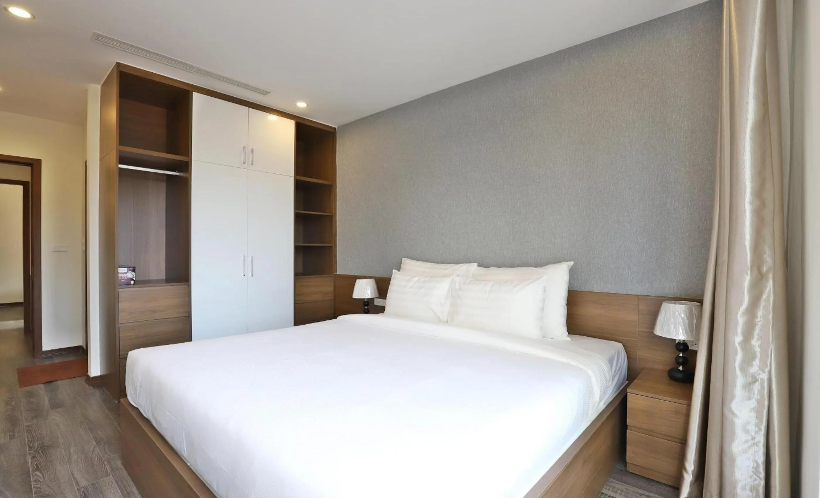 Bed in Luxe Paradise Suites Tay Ho