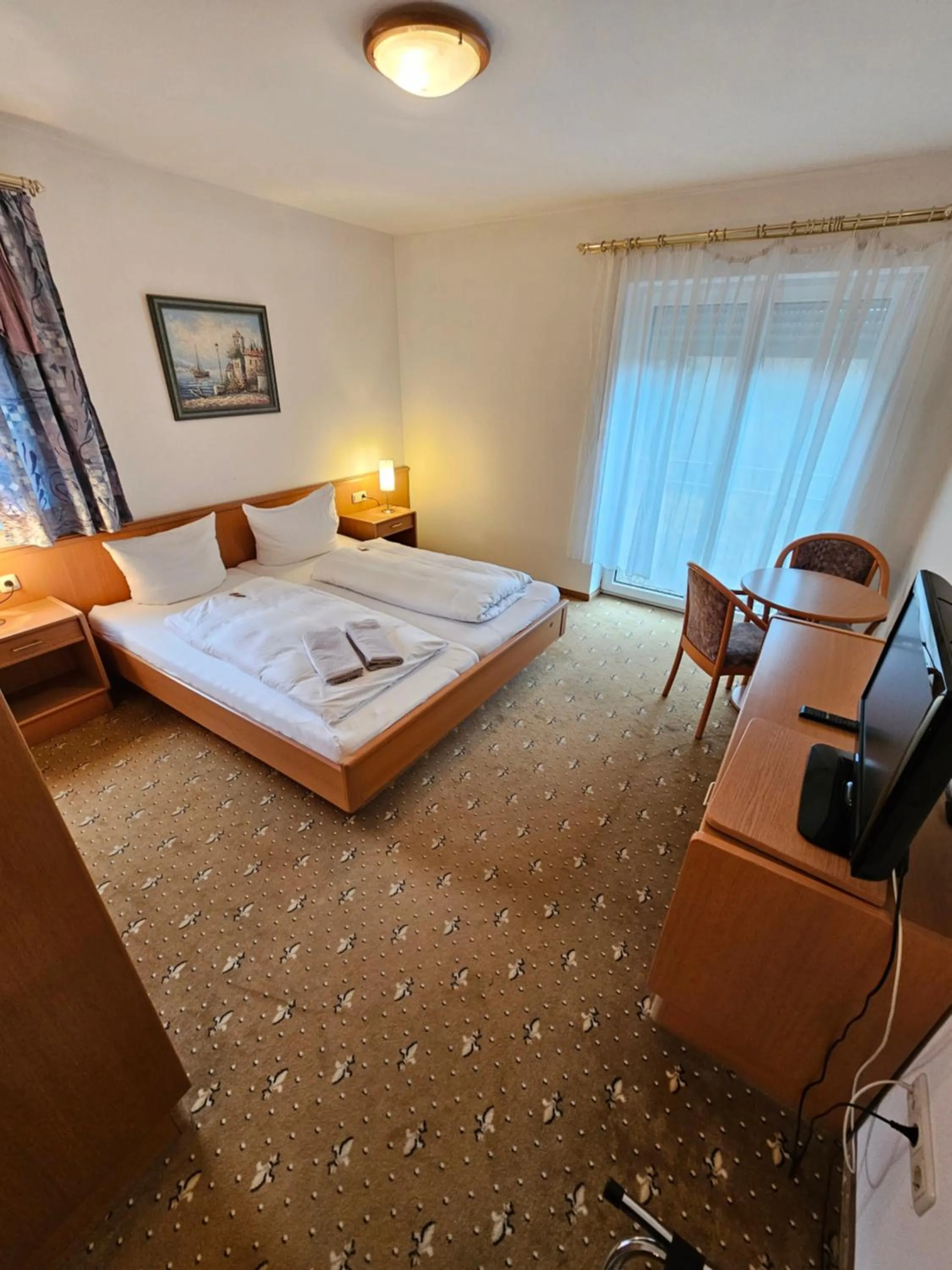 Photo of the whole room, Bed in Hotel BURGWALD
