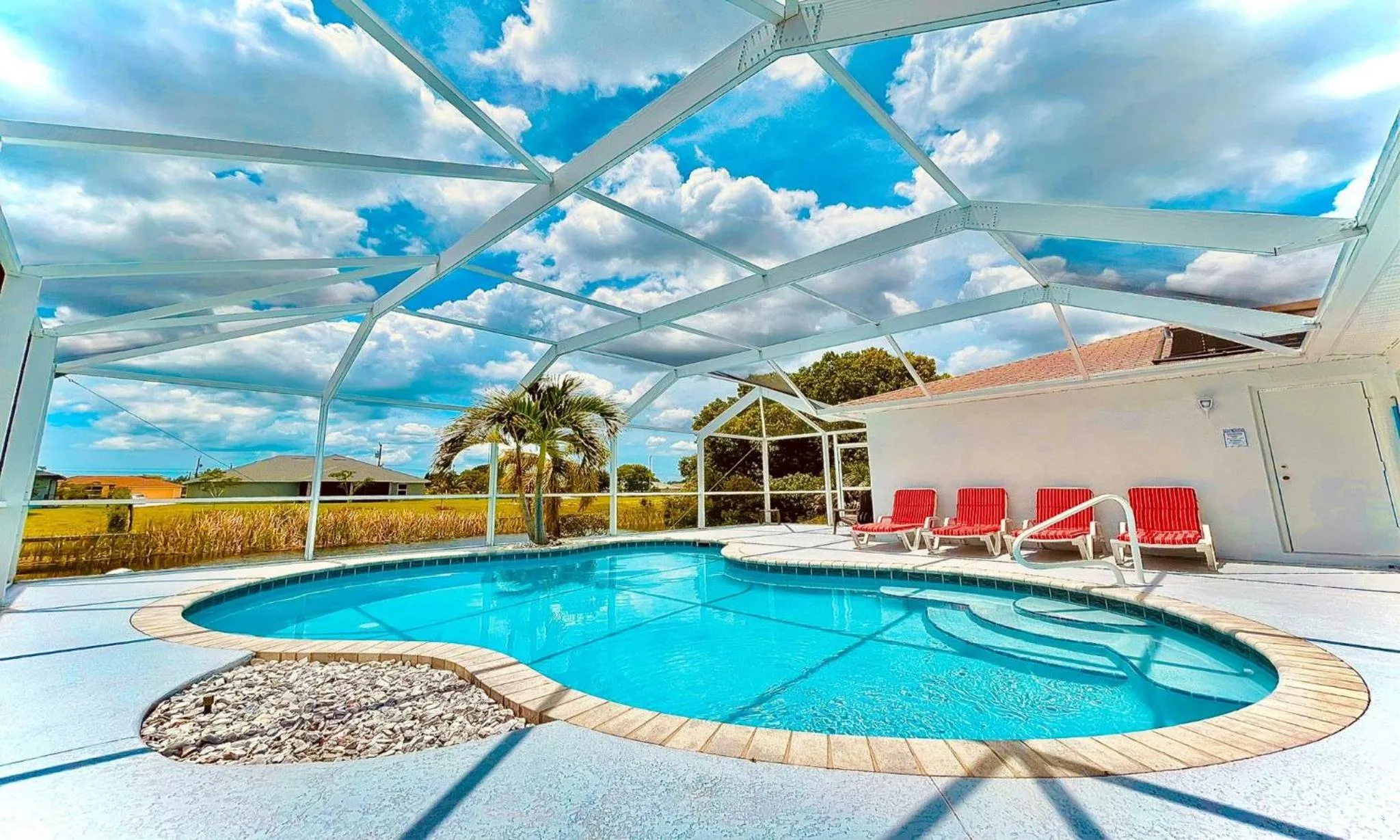 !NEW! Villa Waterview