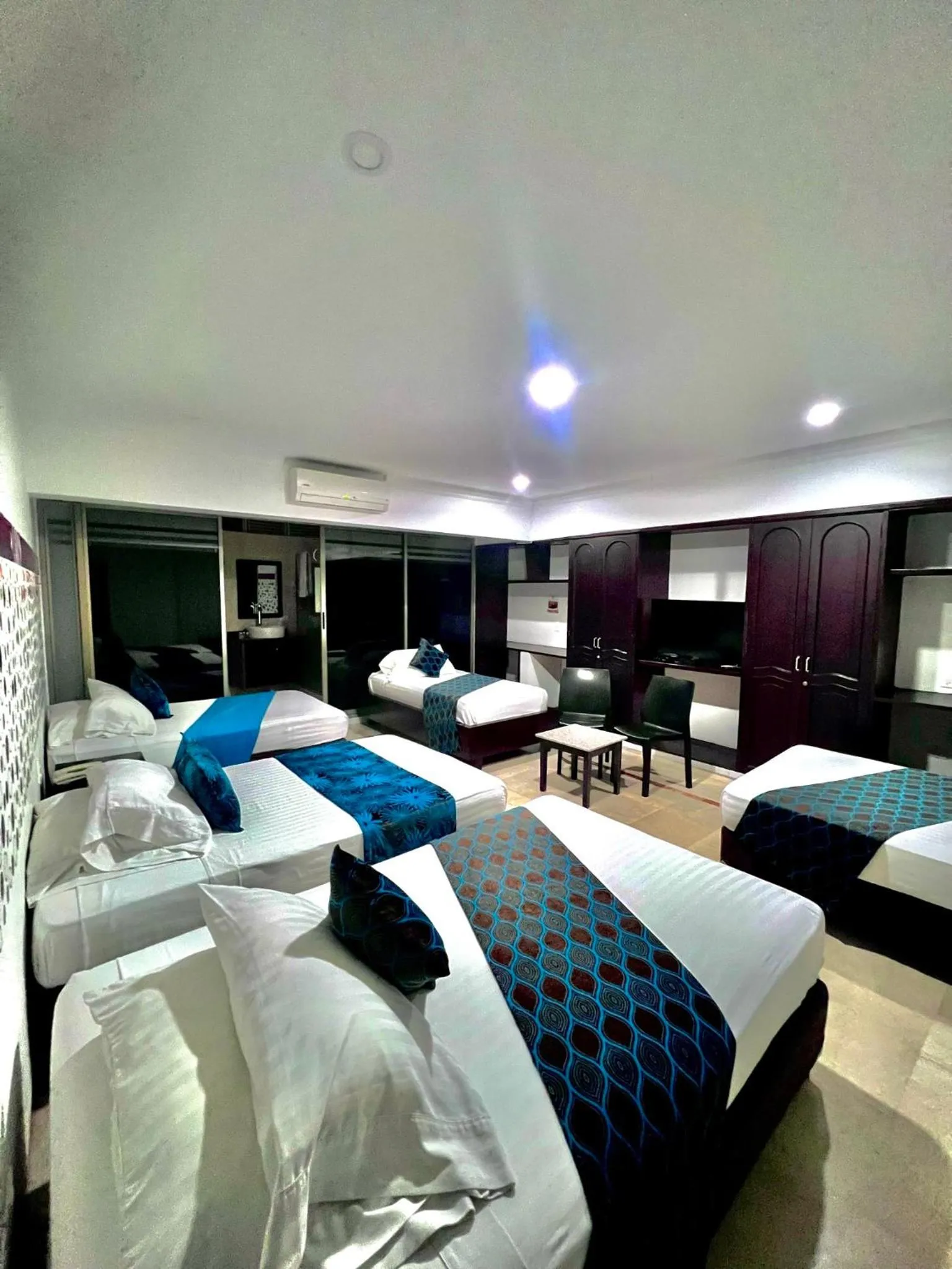 Photo of the whole room, Bed in Hotel Ingenio Reina Isabel