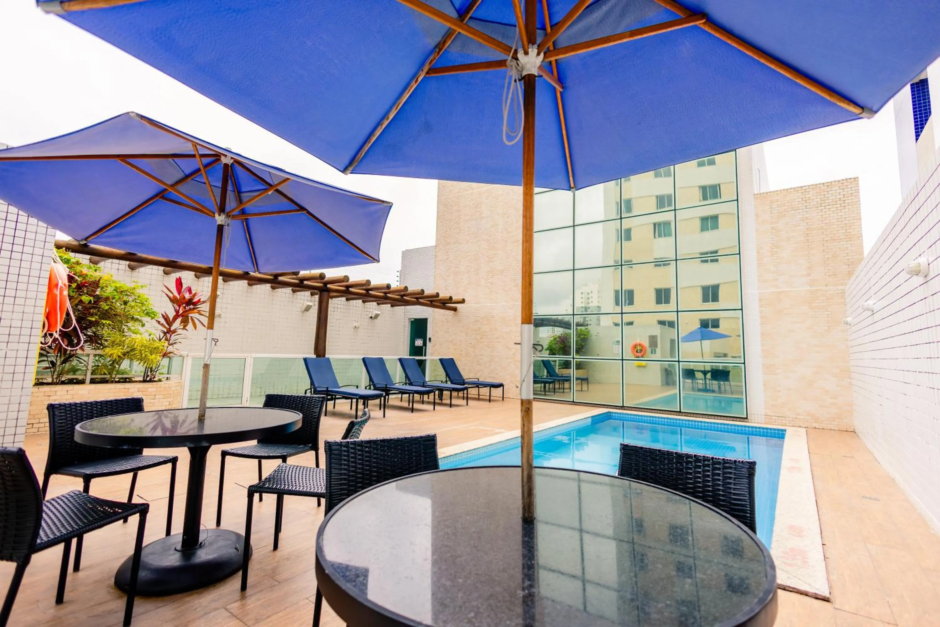 Swimming pool in Go Inn Hotel Aracaju