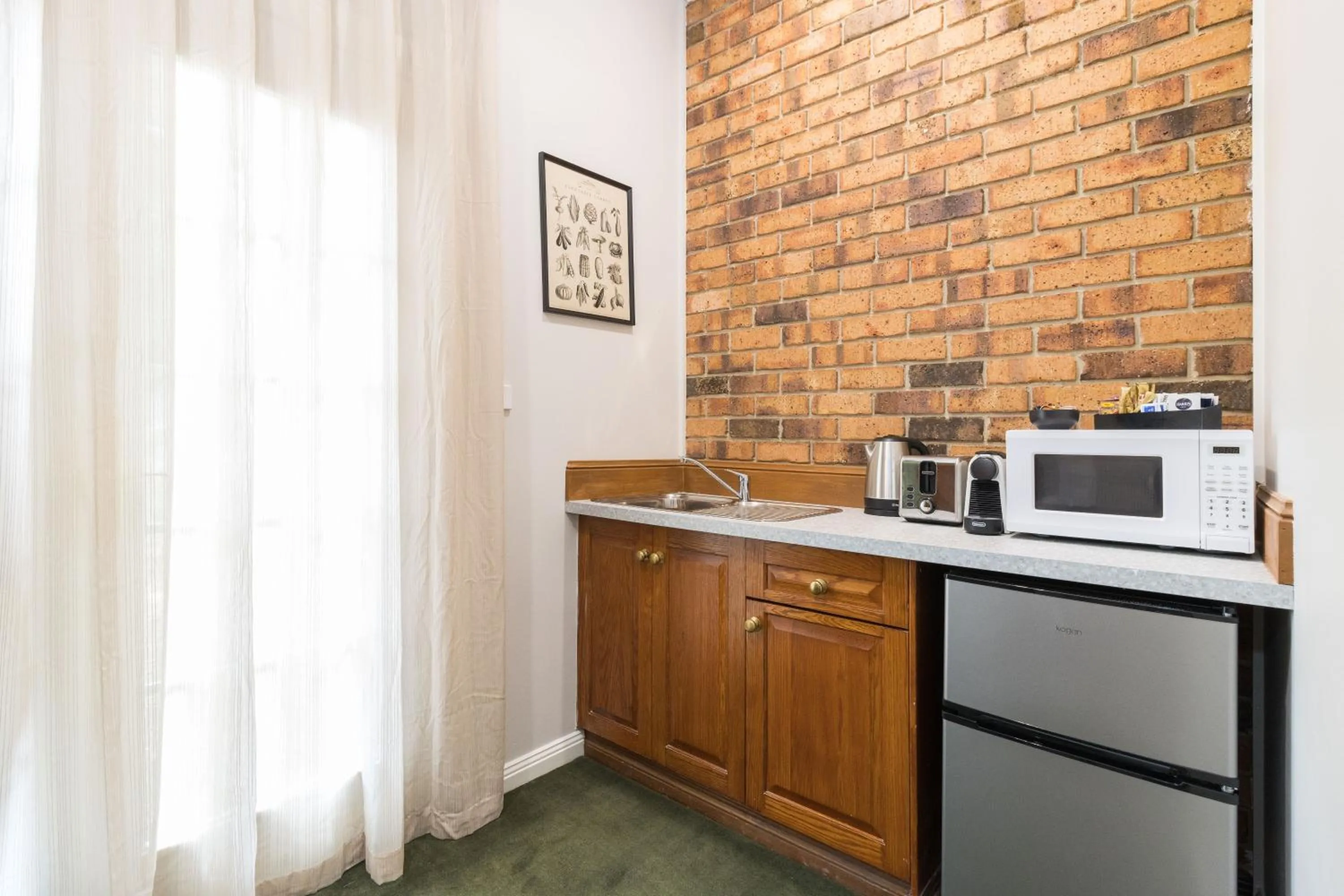 The Carrington Inn - Bungendore